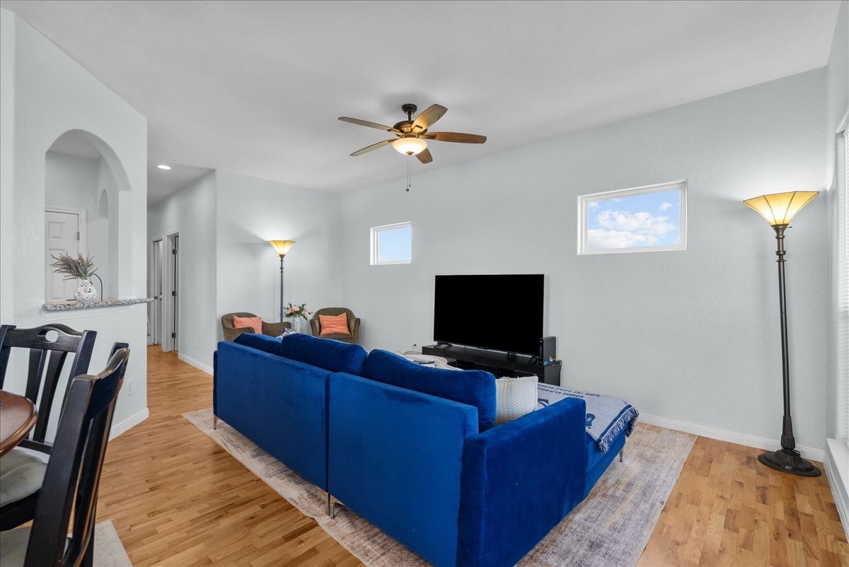 1012 22nd Street Street D Property Photo 6