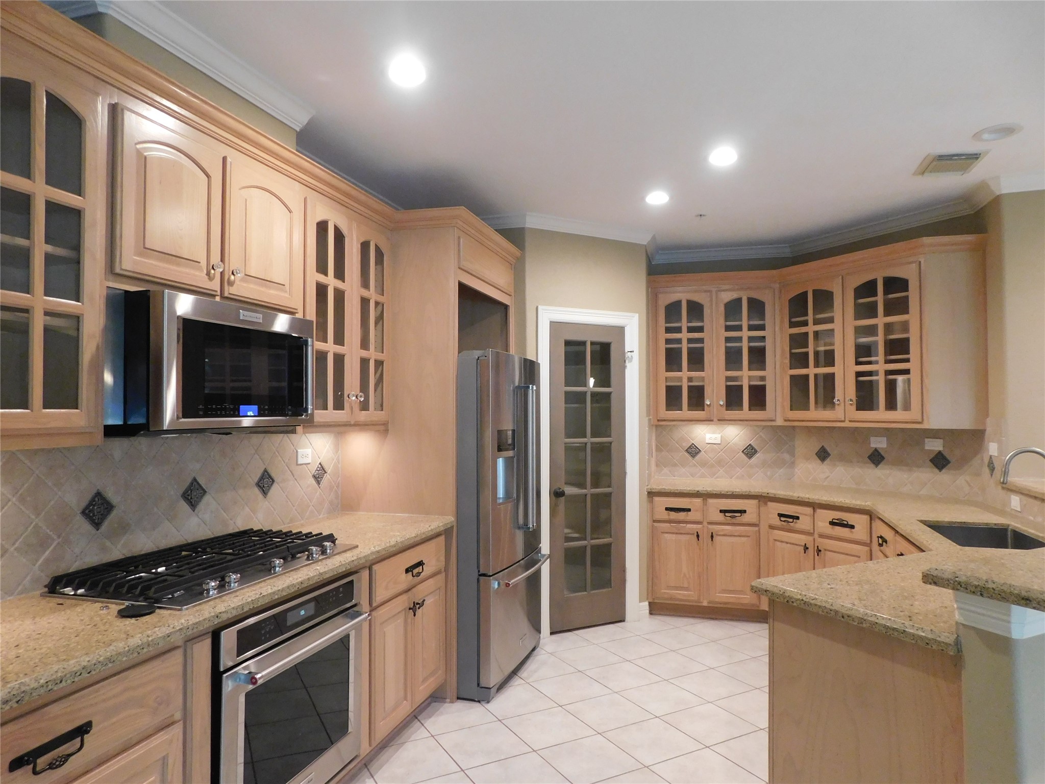 4333 Lake Run Drive Property Photo 13