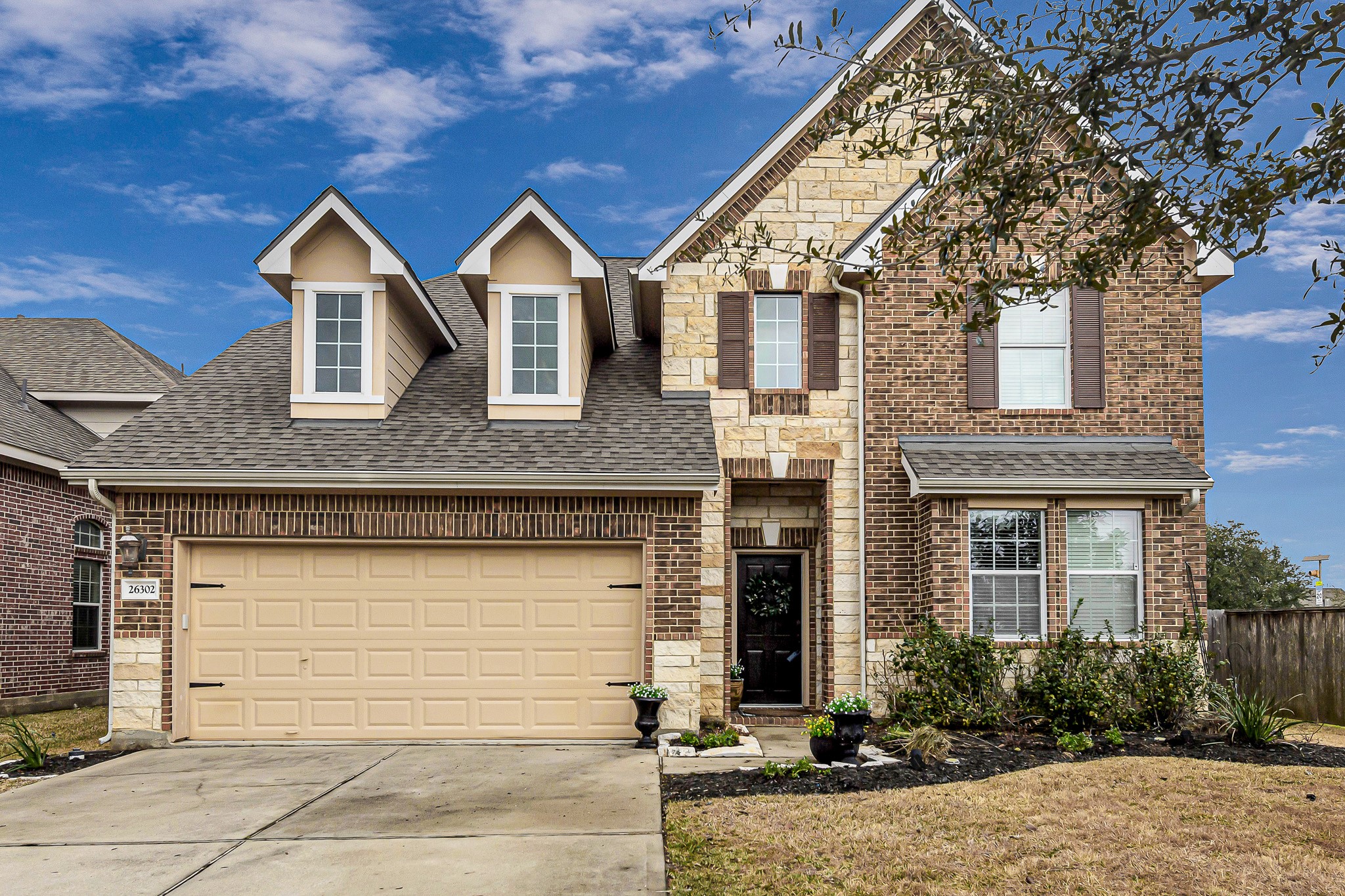 26302 Creston Cliff Court Property Photo 1