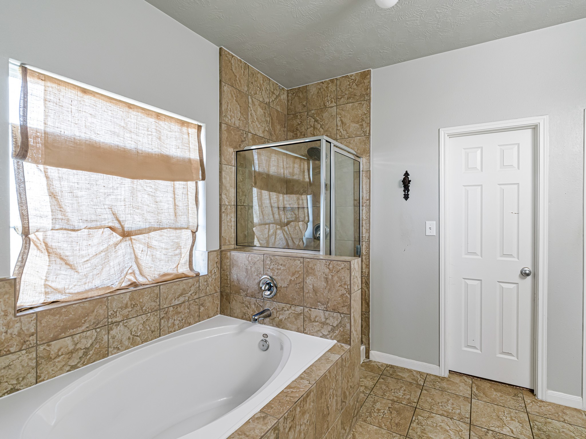26302 Creston Cliff Court Property Photo 20