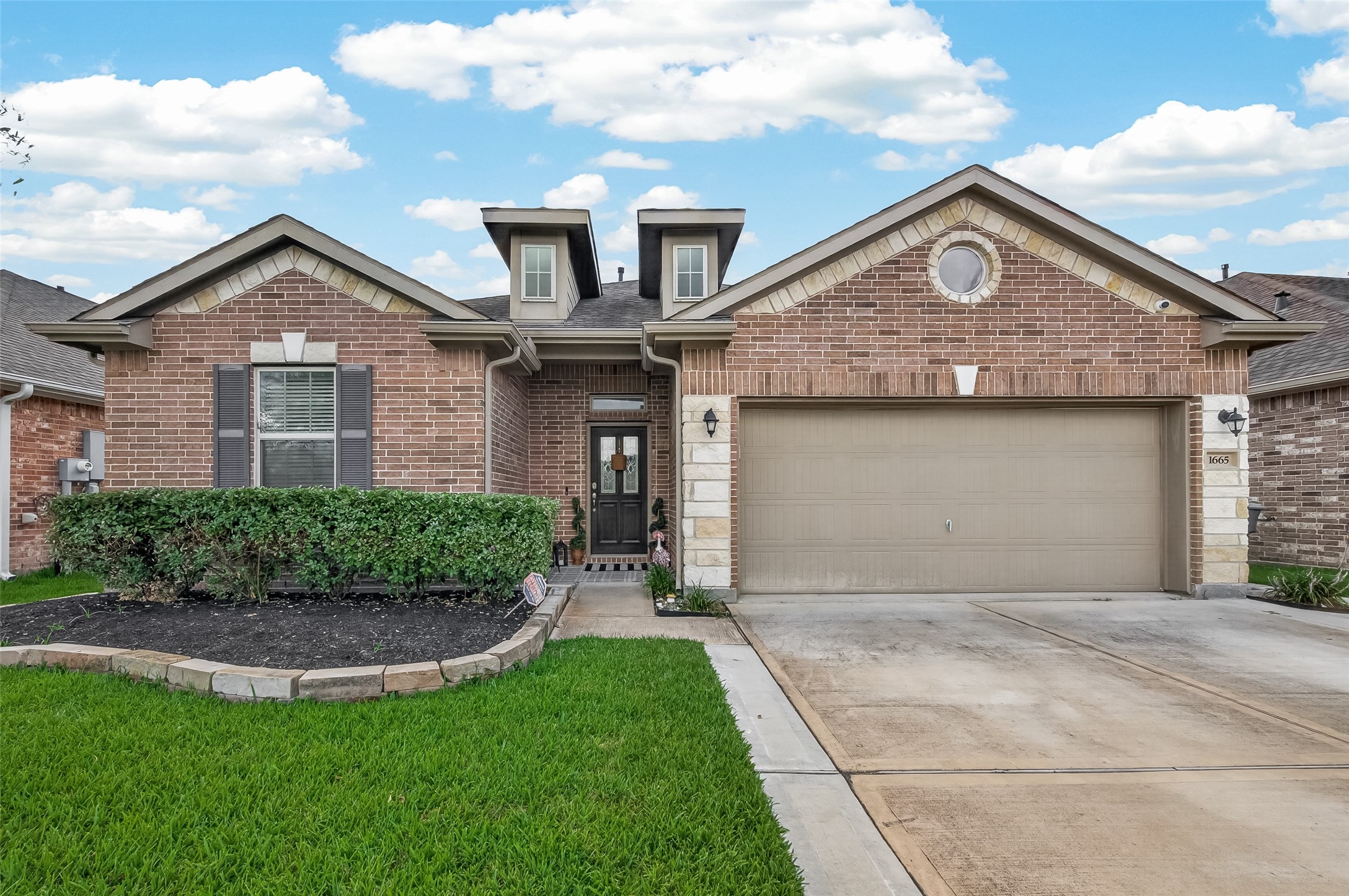 1665 Morgan Trail Drive Property Photo 1