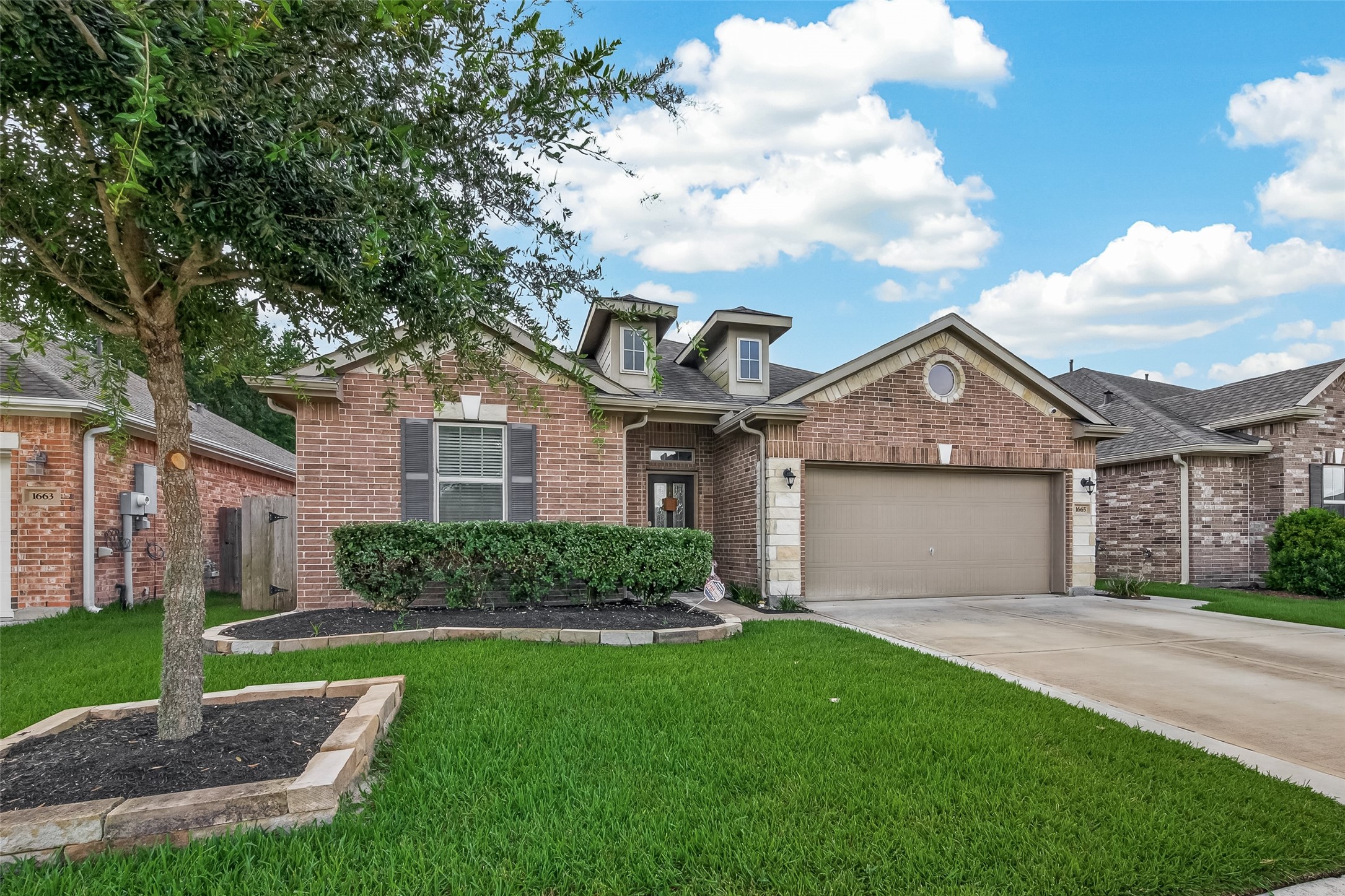 1665 Morgan Trail Drive Property Photo 2