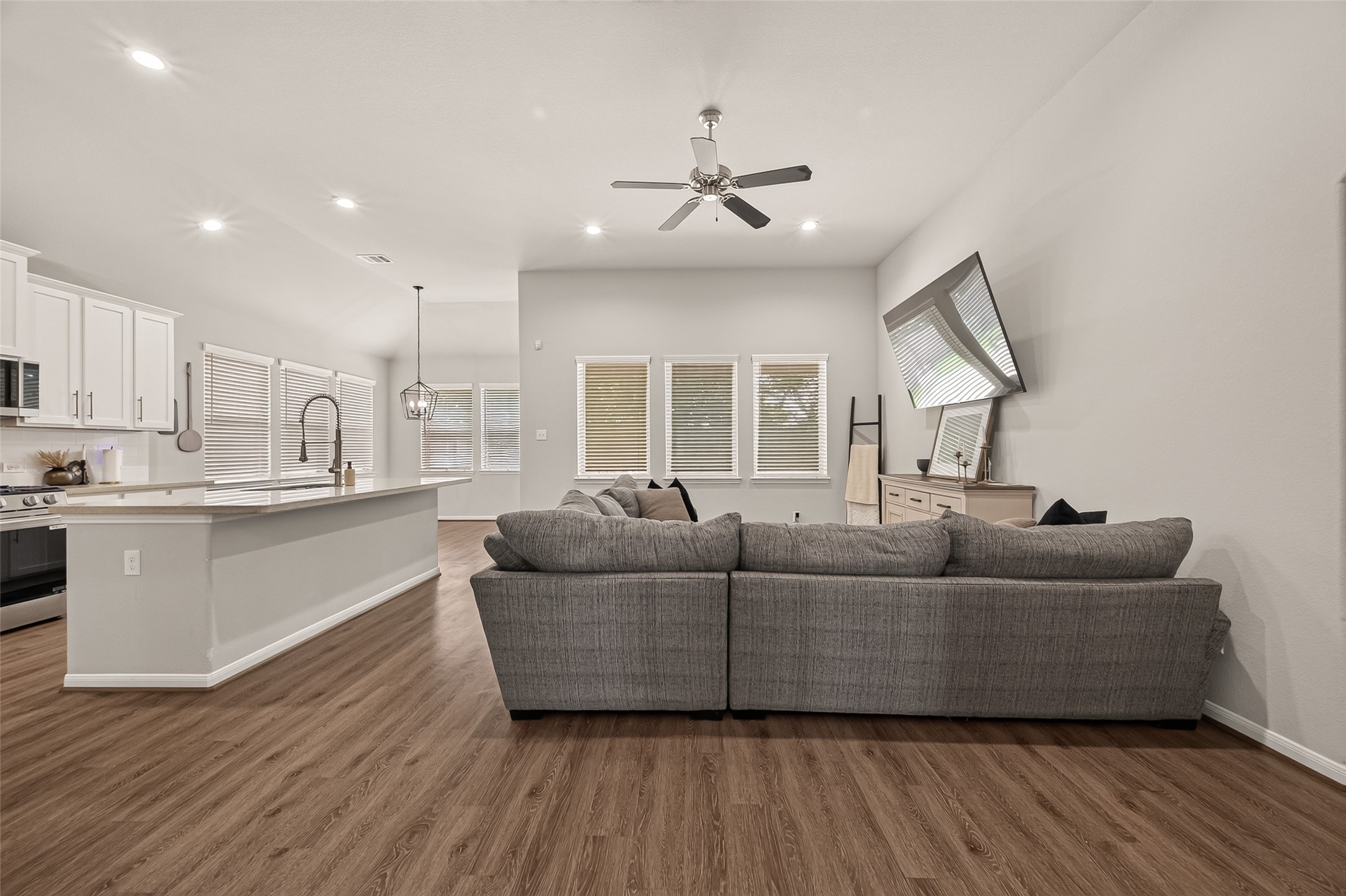 1665 Morgan Trail Drive Property Photo 6