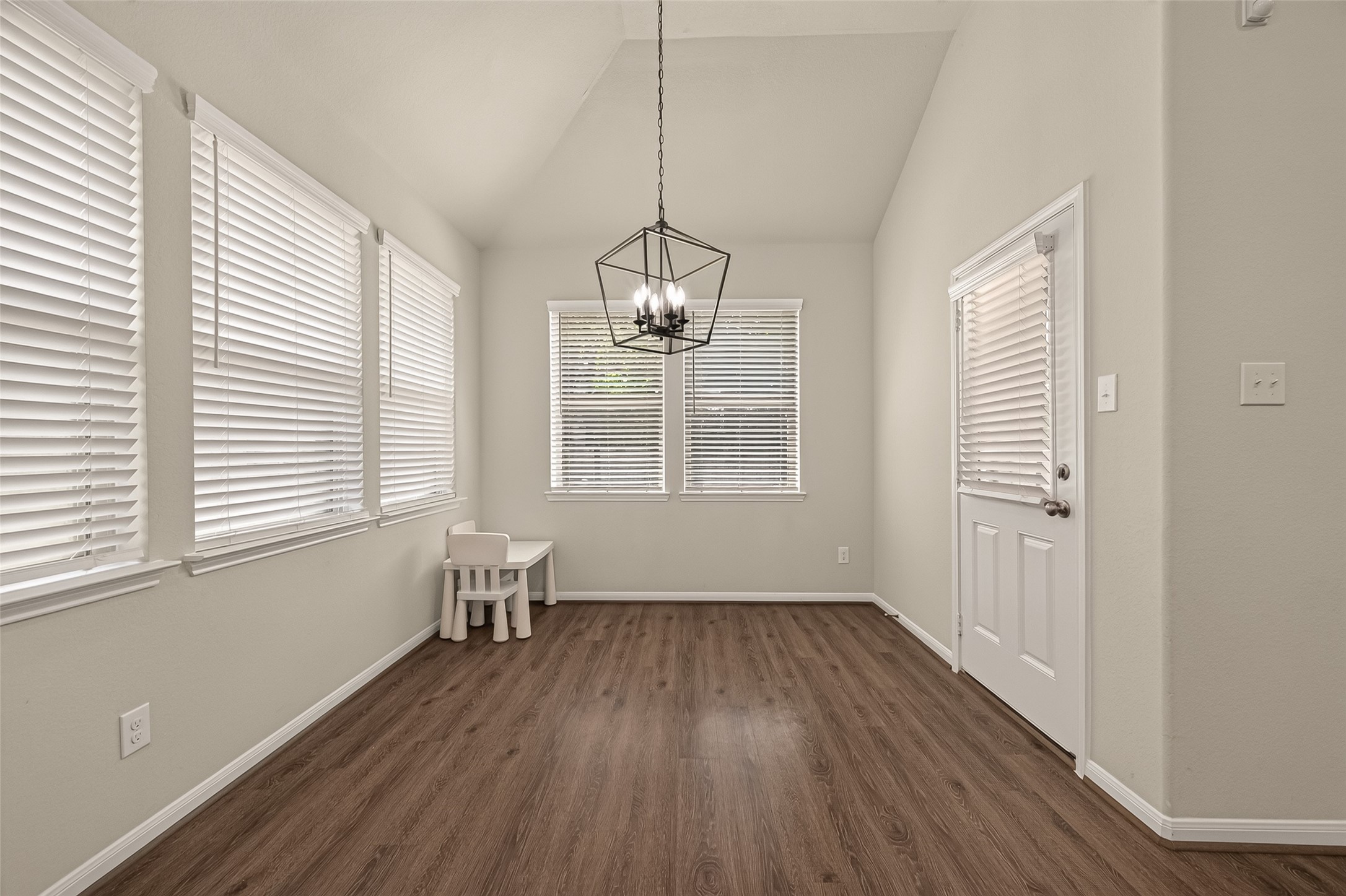 1665 Morgan Trail Drive Property Photo 7