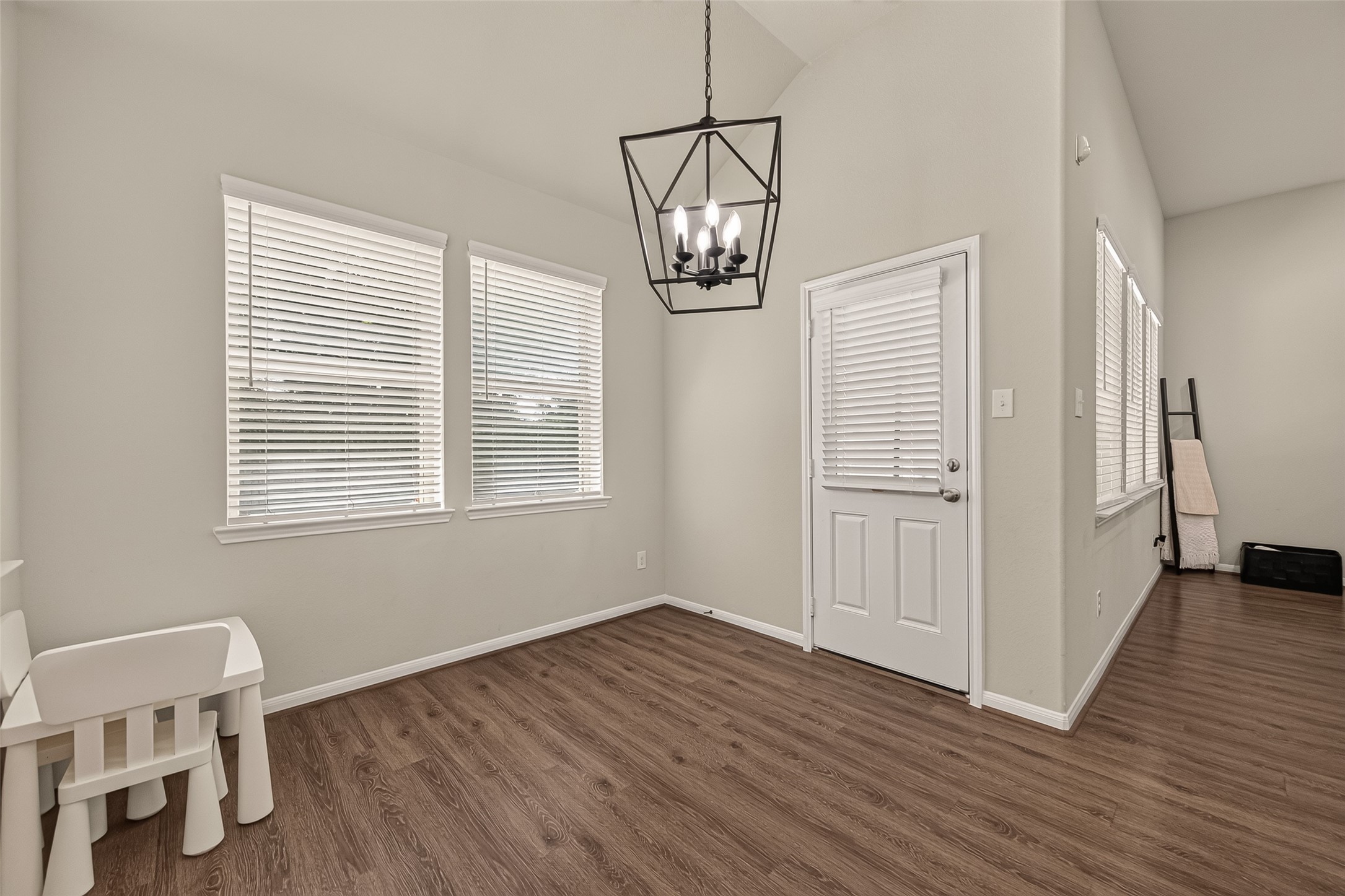 1665 Morgan Trail Drive Property Photo 8