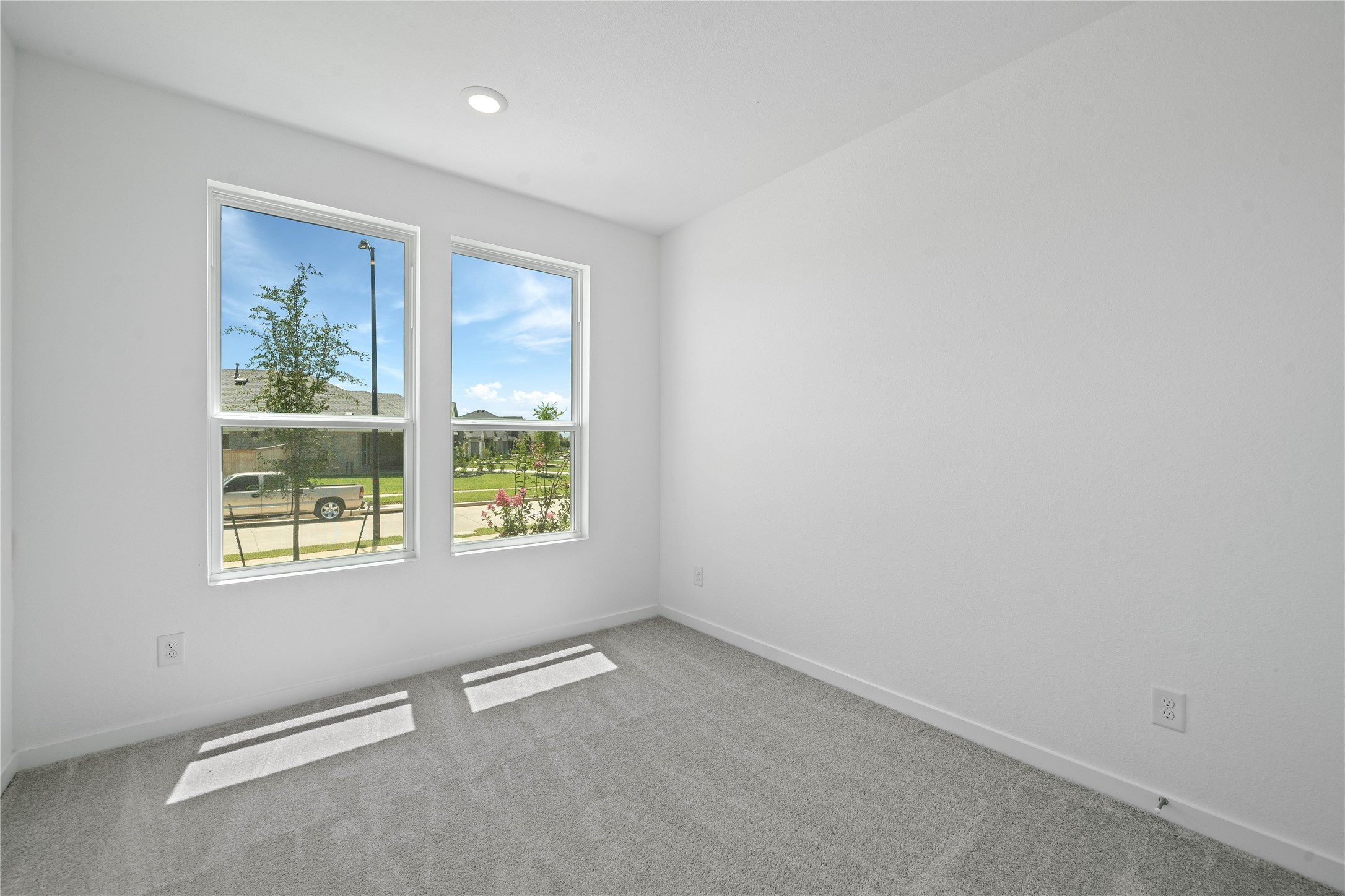 16618 Golden Harvest Drive Property Photo 5