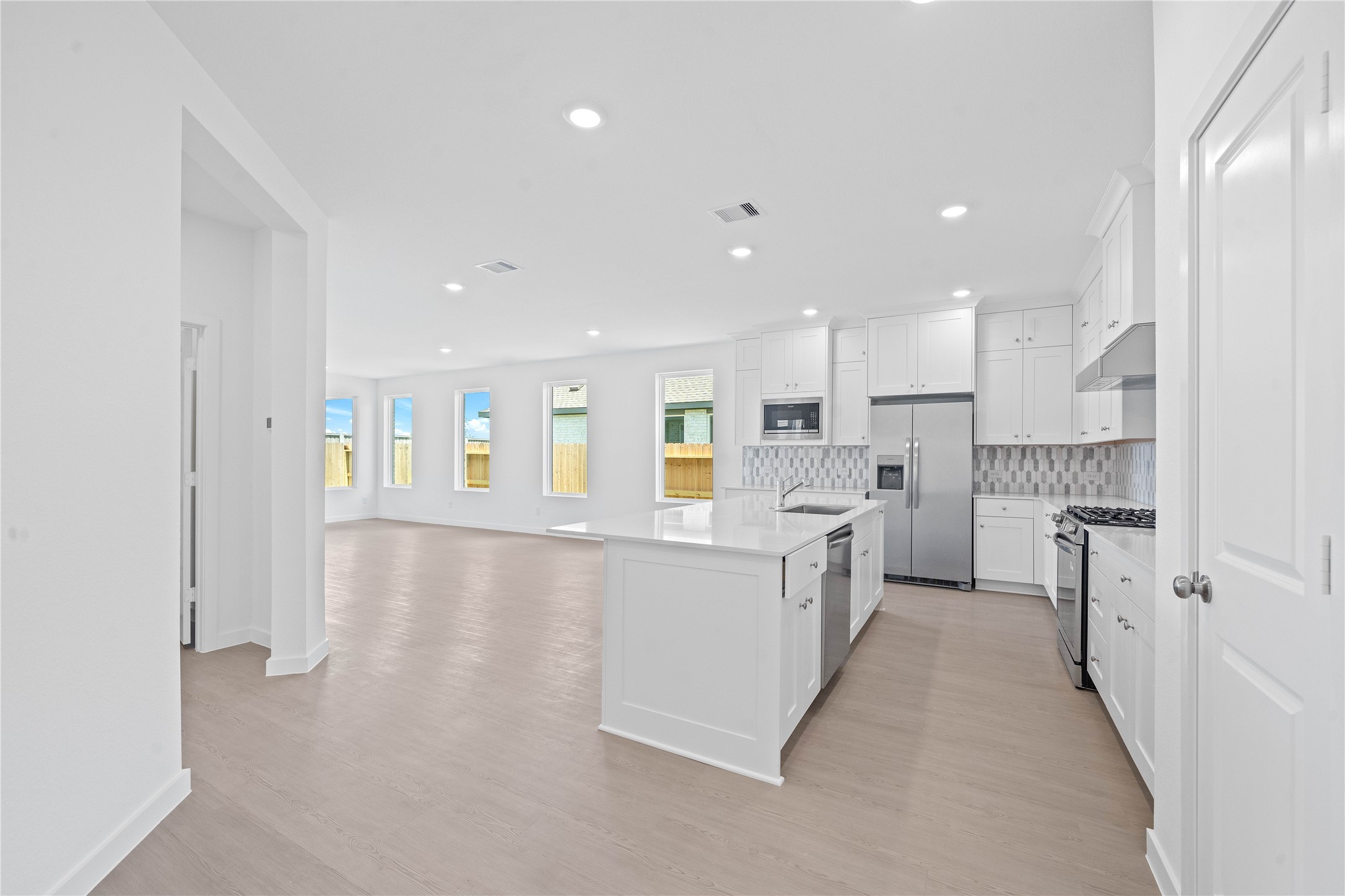 16618 Golden Harvest Drive Property Photo 11