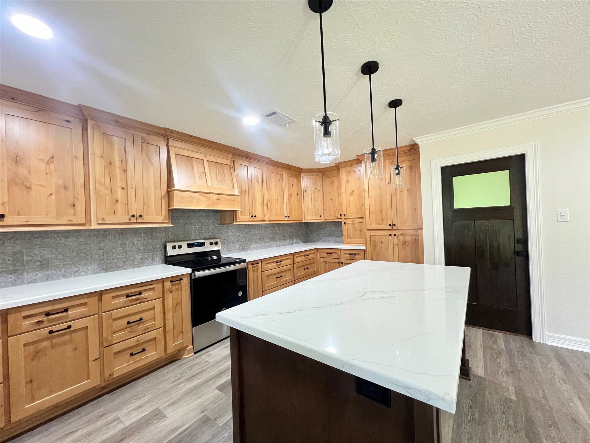 607 Apple Blosom Property Photo