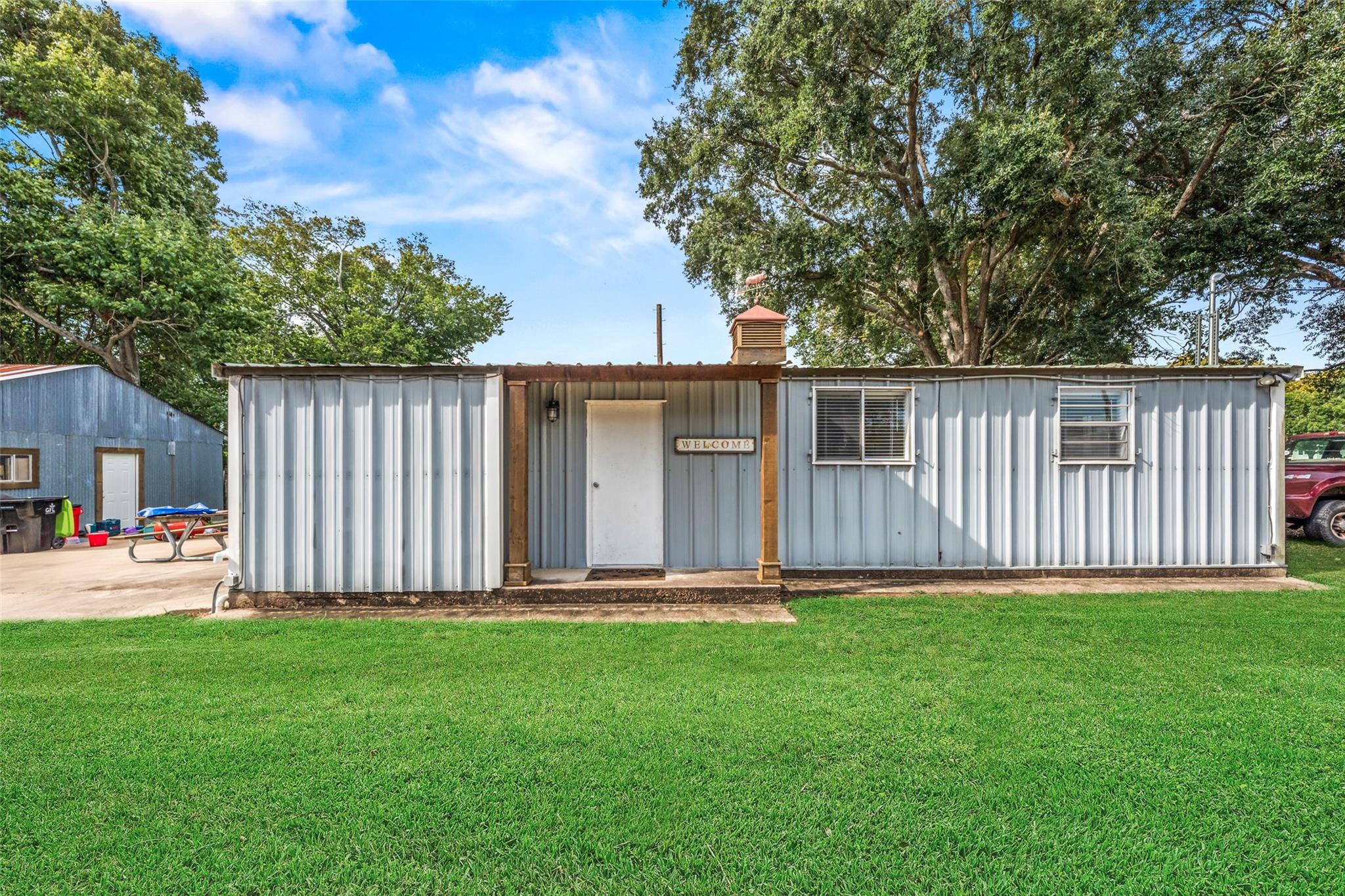 1402 County Road 243, Bay City Tx 77414 Property Photo 1