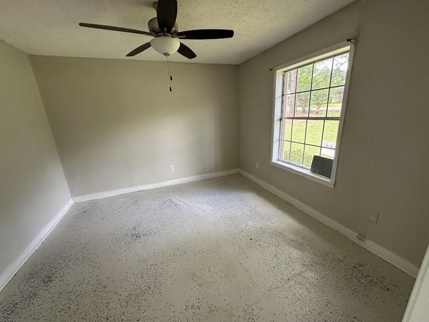 2704 Park Drive Property Photo 9