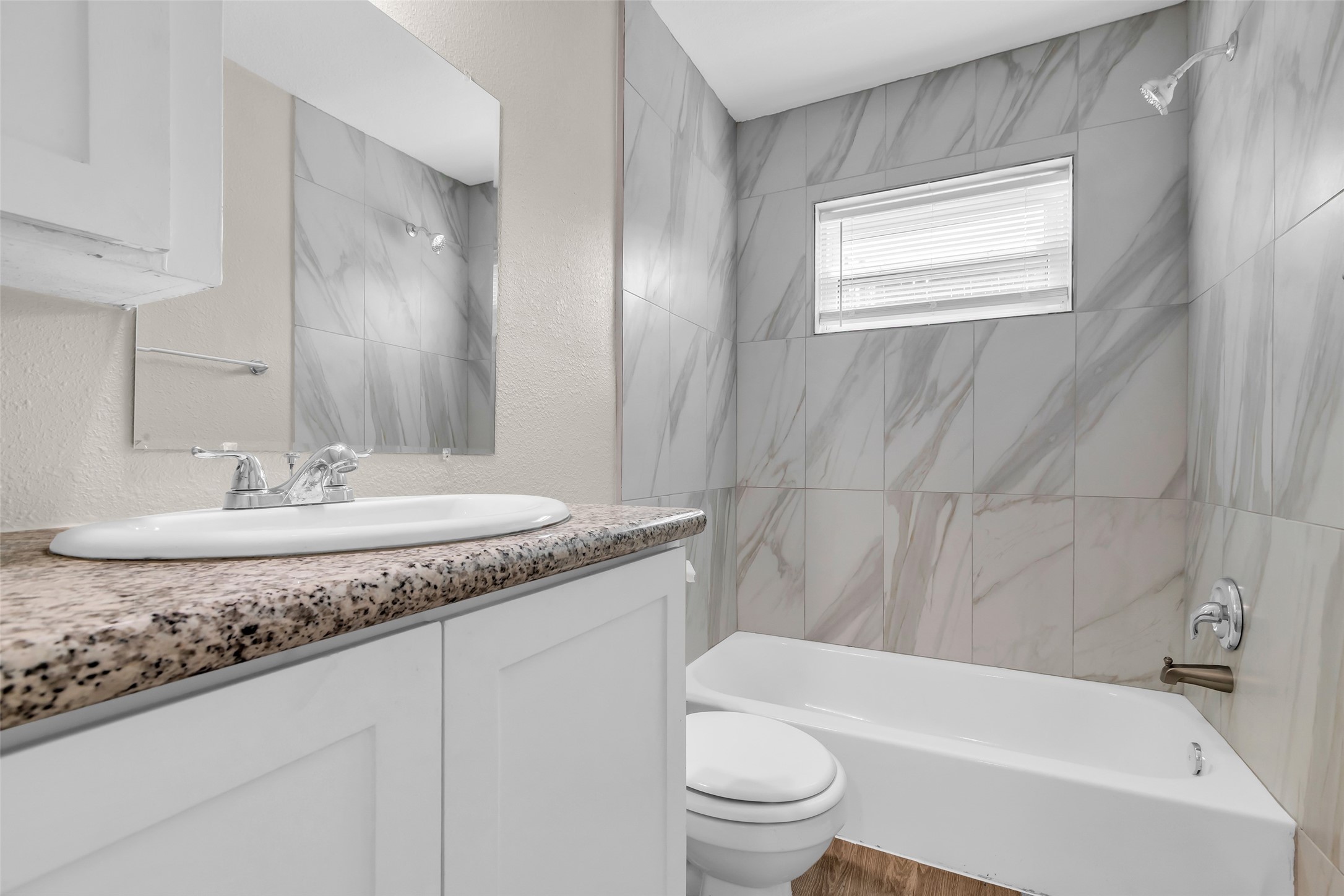 4706 Yellowstone Boulevard 5 Property Photo 6