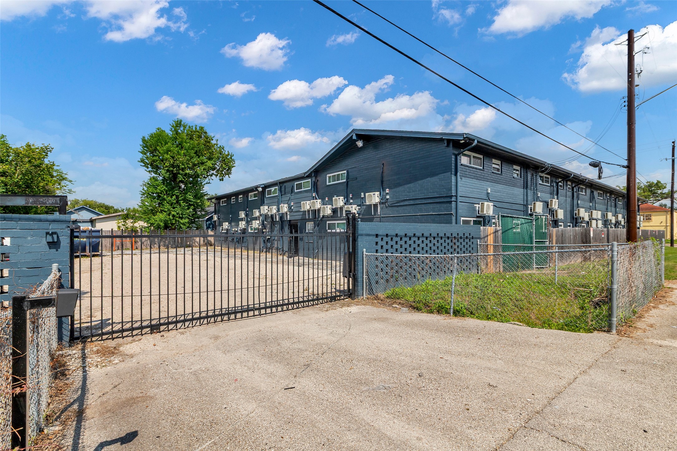 4706 Yellowstone Boulevard 5 Property Photo 14