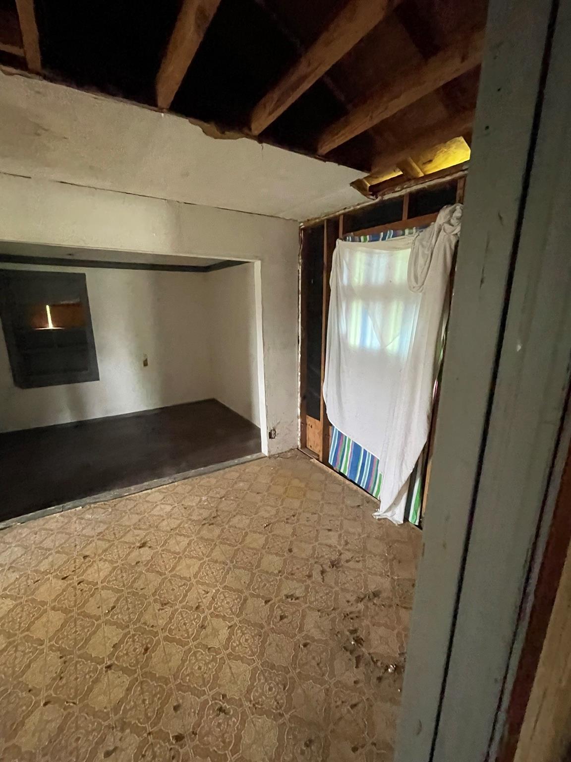 2202 Jones Road Property Photo 9