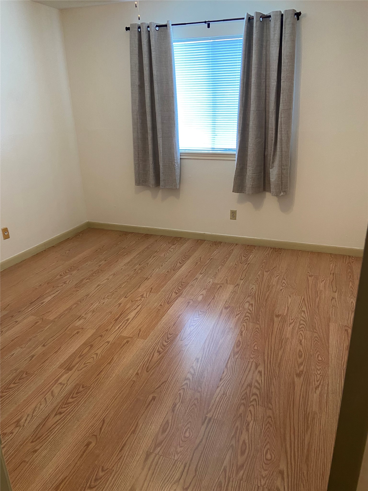 14802 Sagamore Hills Drive Property Photo 16