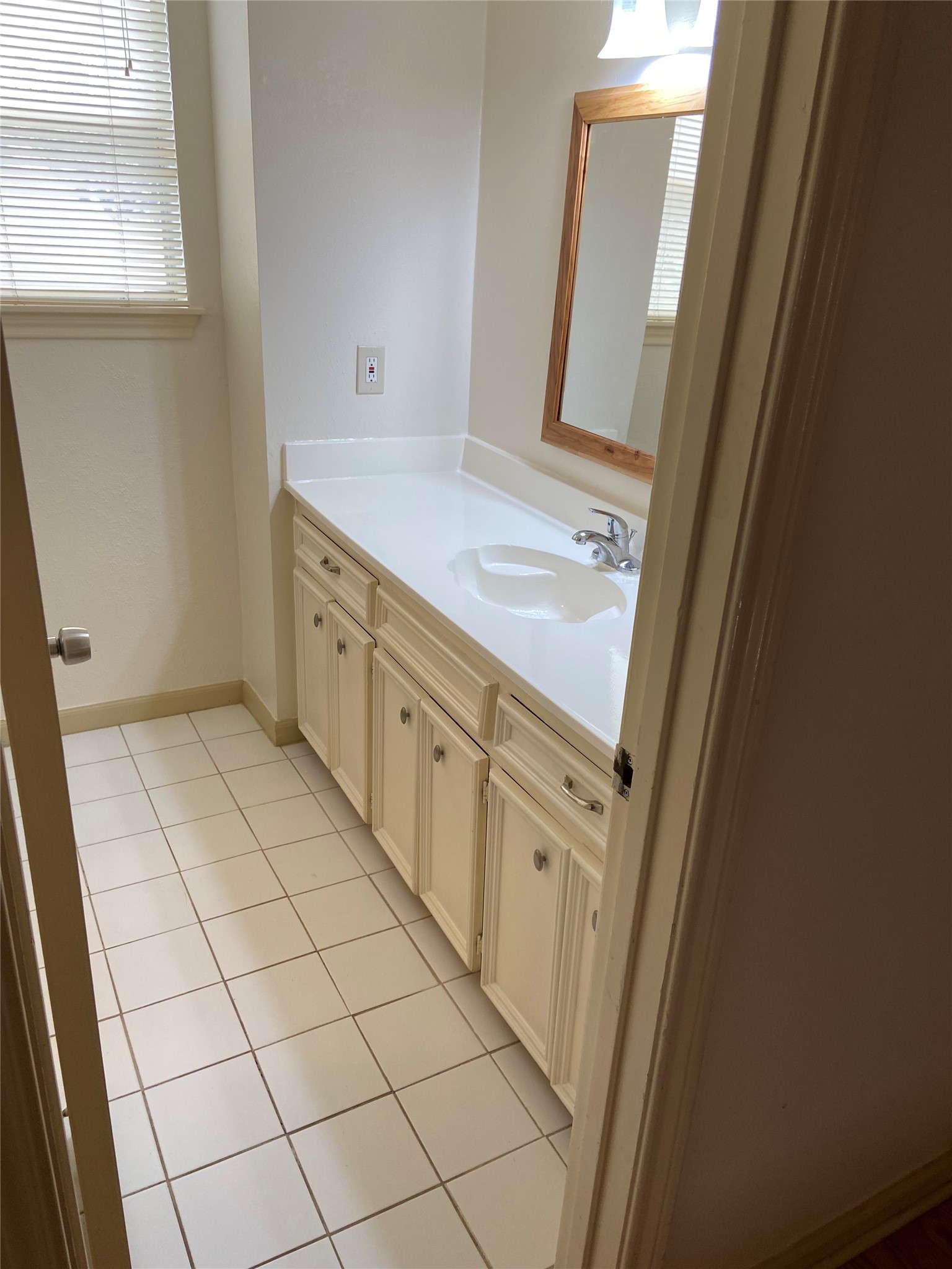 14802 Sagamore Hills Drive Property Photo 18