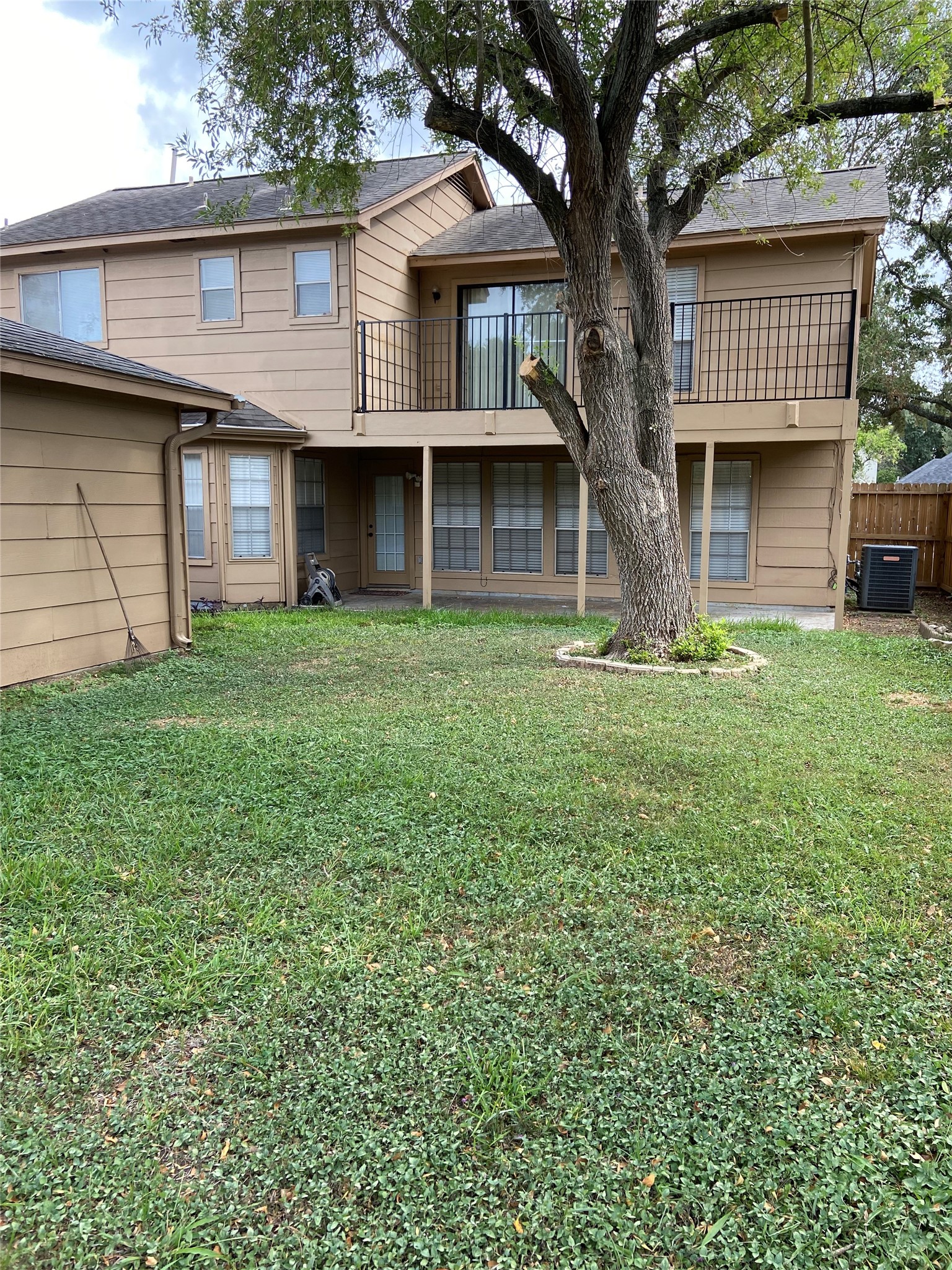 14802 Sagamore Hills Drive Property Photo 21