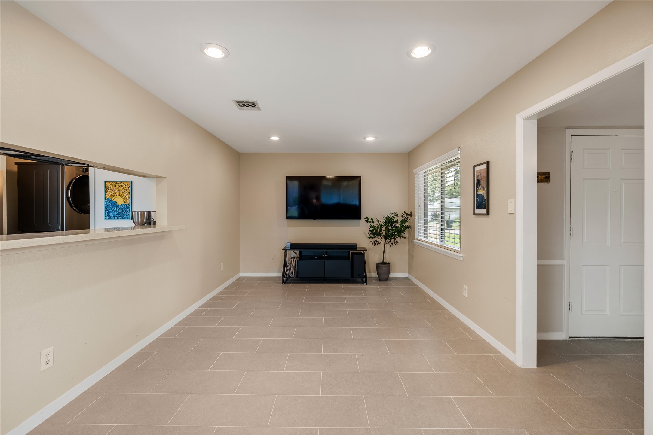 2302 Willowby Drive Property Photo 12