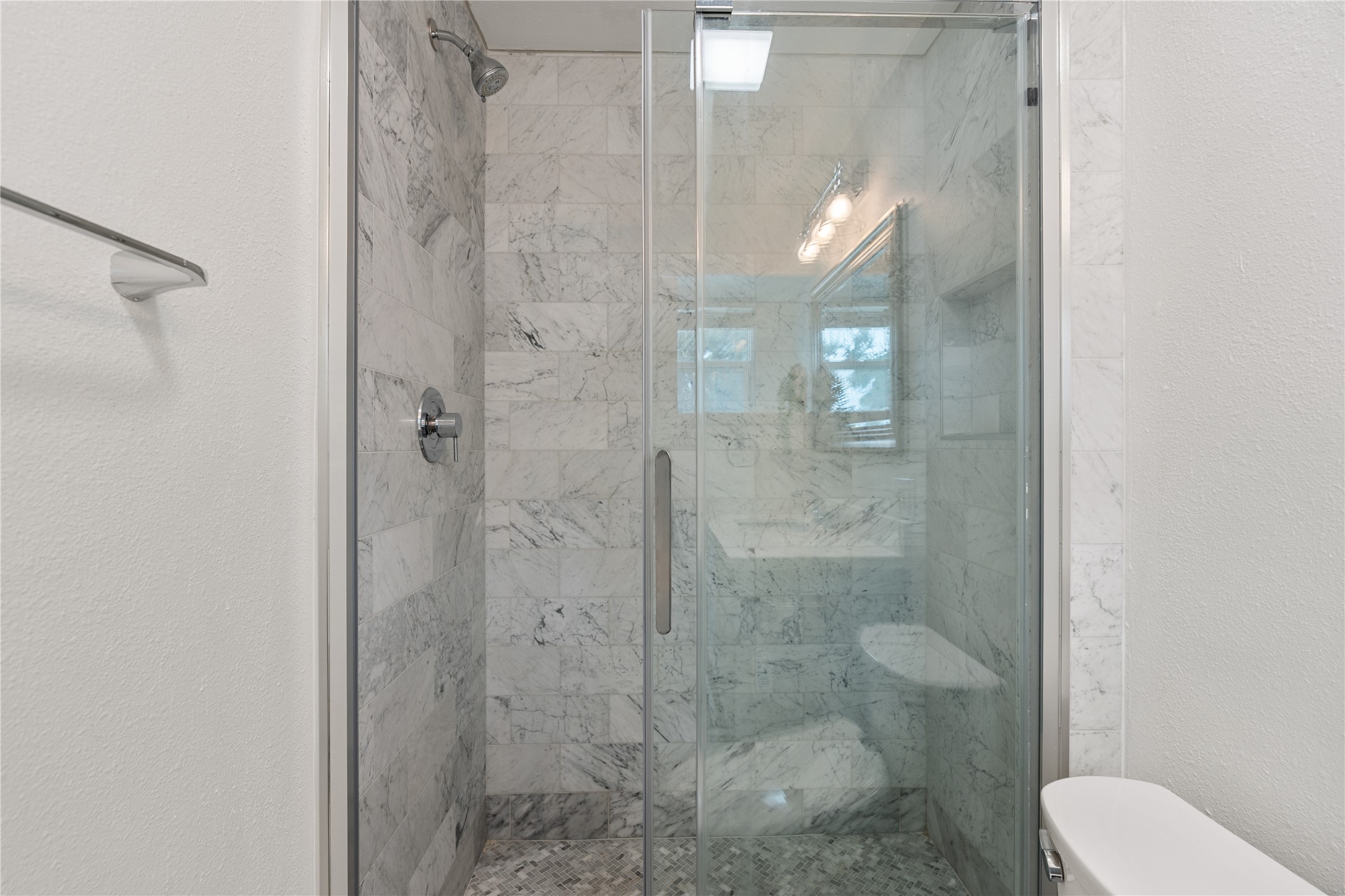 2302 Willowby Drive Property Photo 15