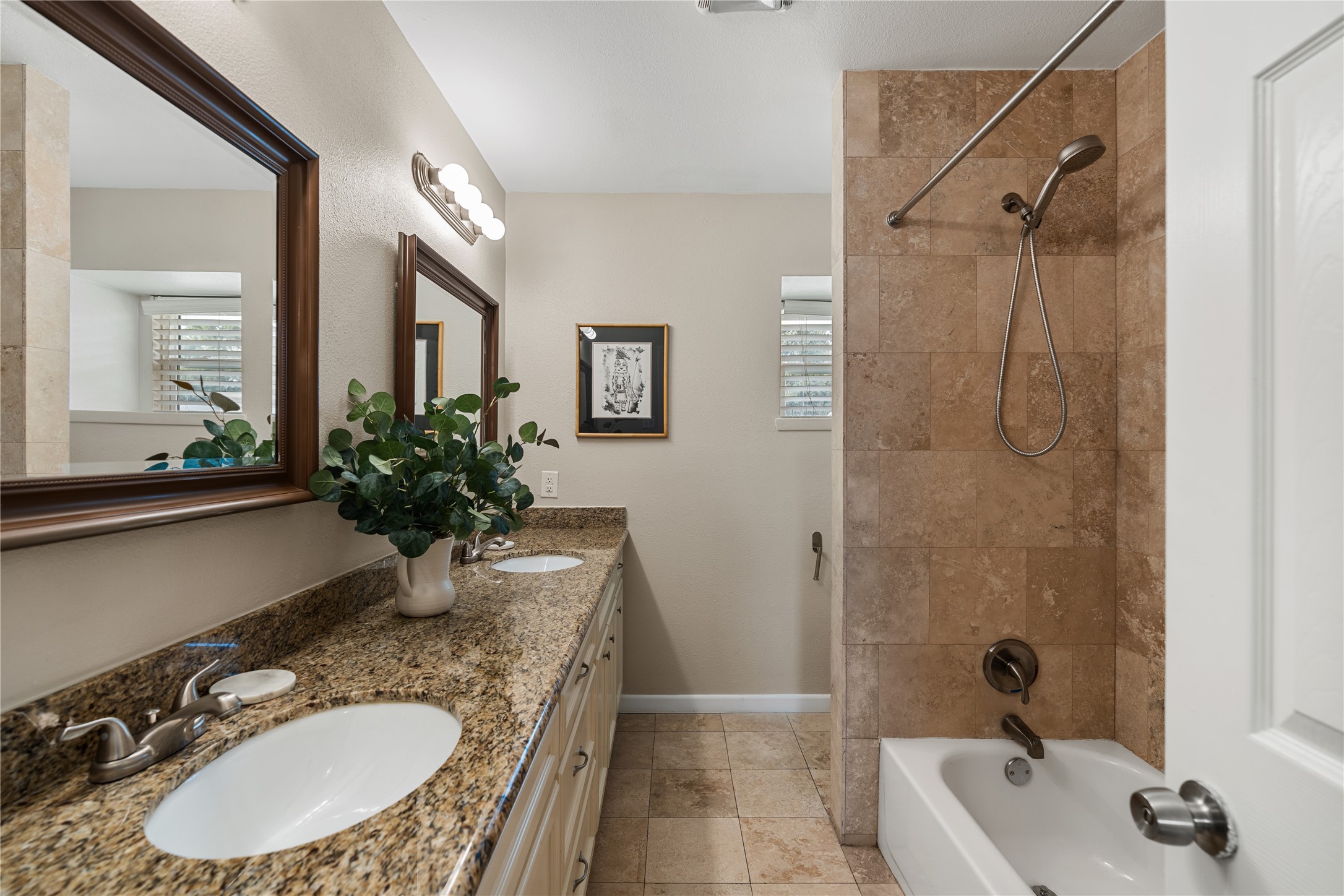 2302 Willowby Drive Property Photo 18