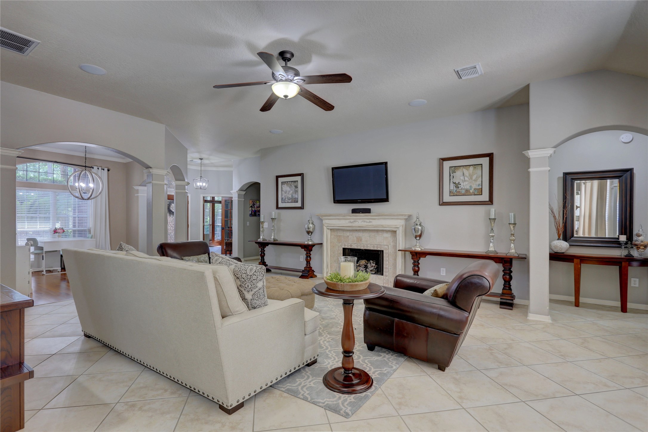 19 S Linton Ridge Circle Property Photo 8