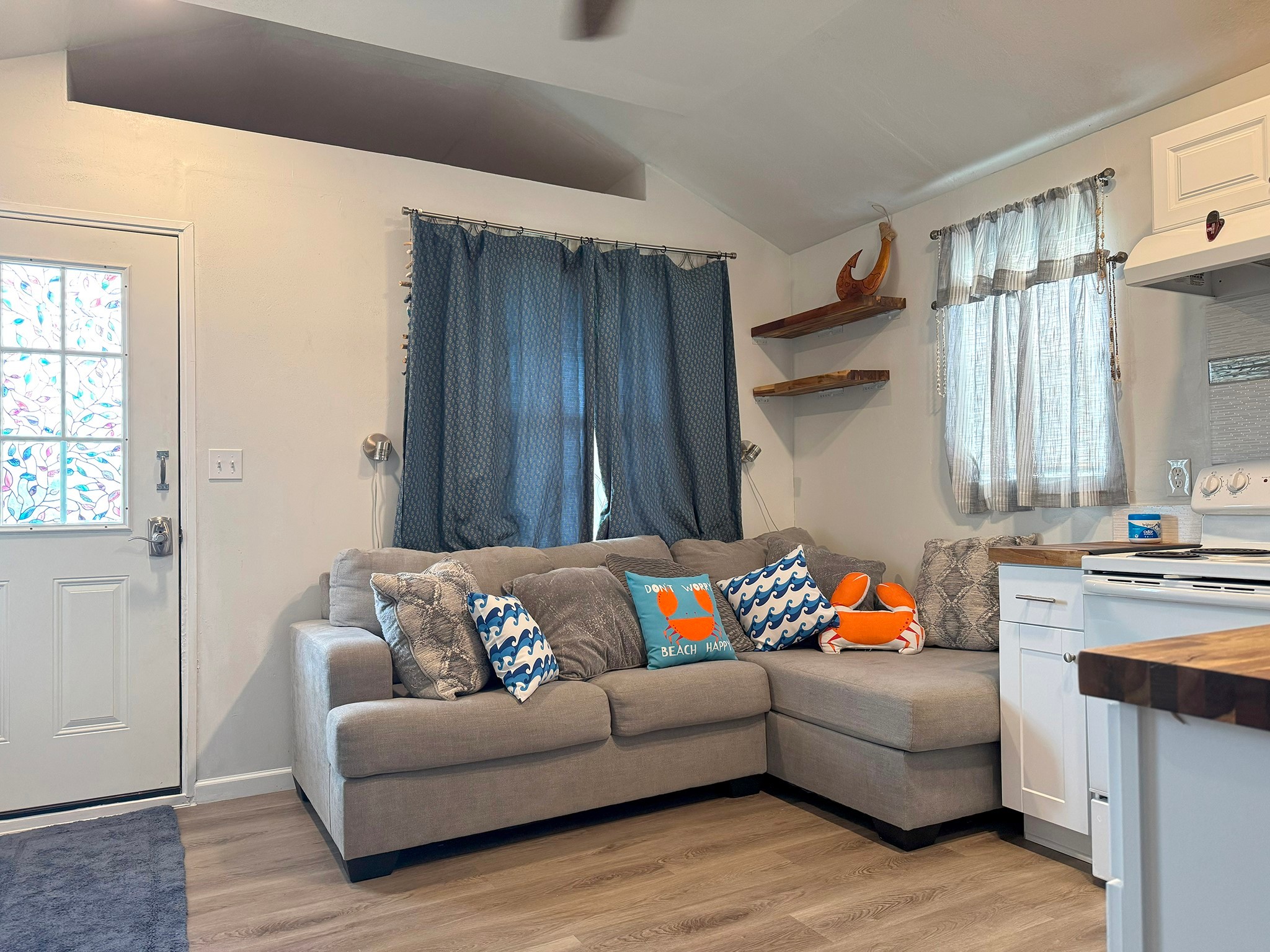 1008 W Dallas Avenue Property Photo 12