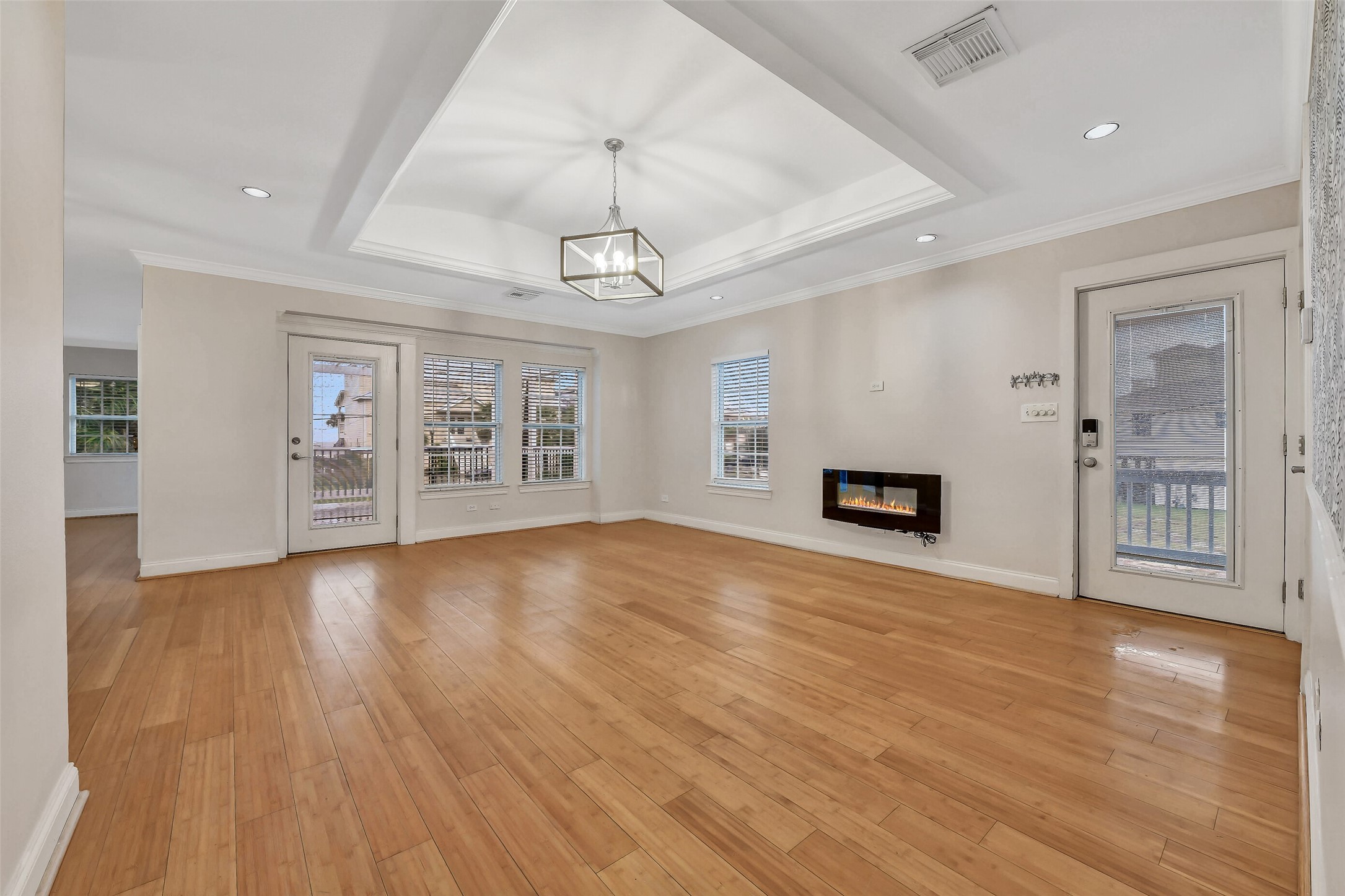 1110 64th Street Property Photo 2