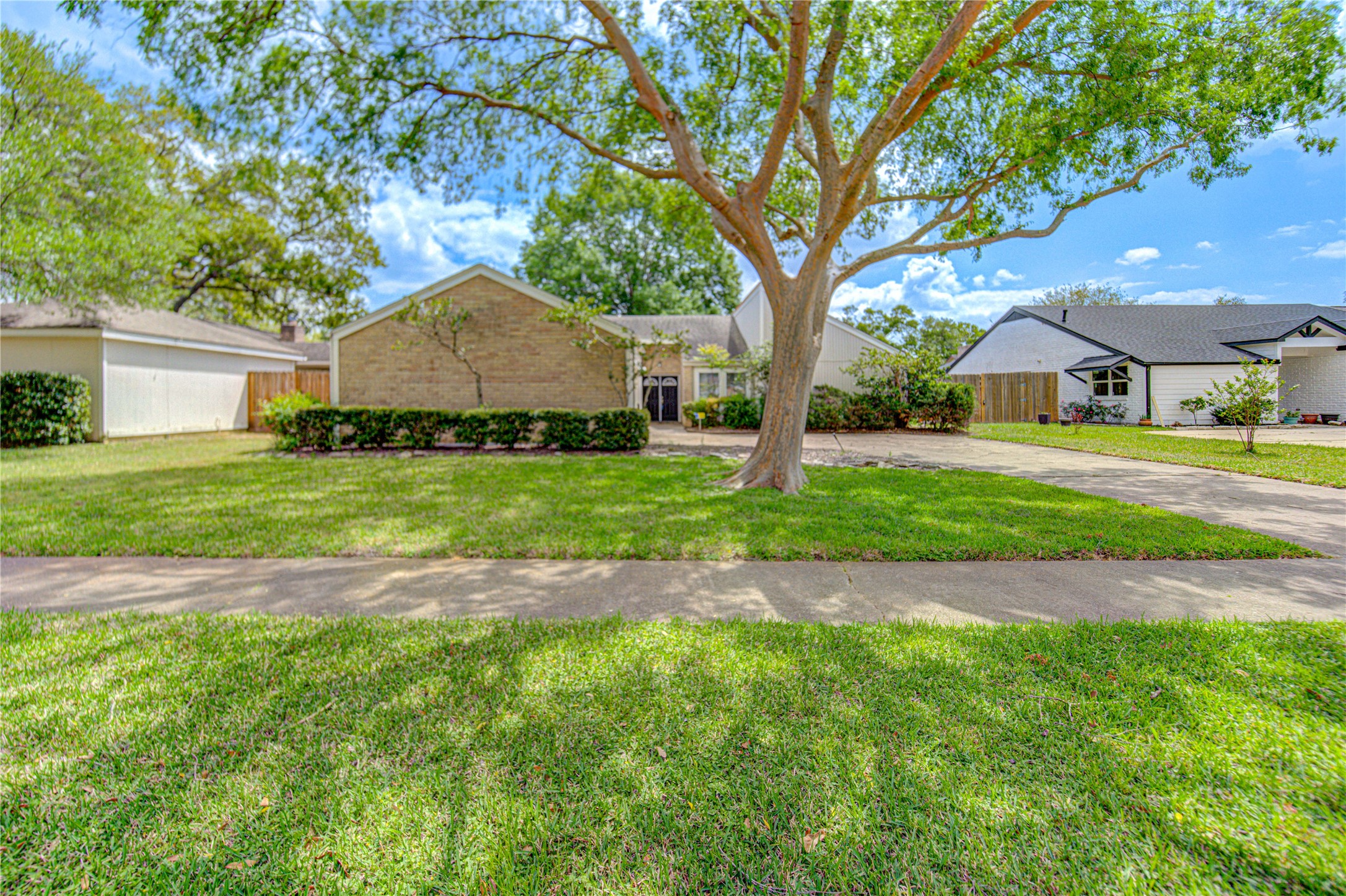 1063 Apache Falls Drive Property Photo 1