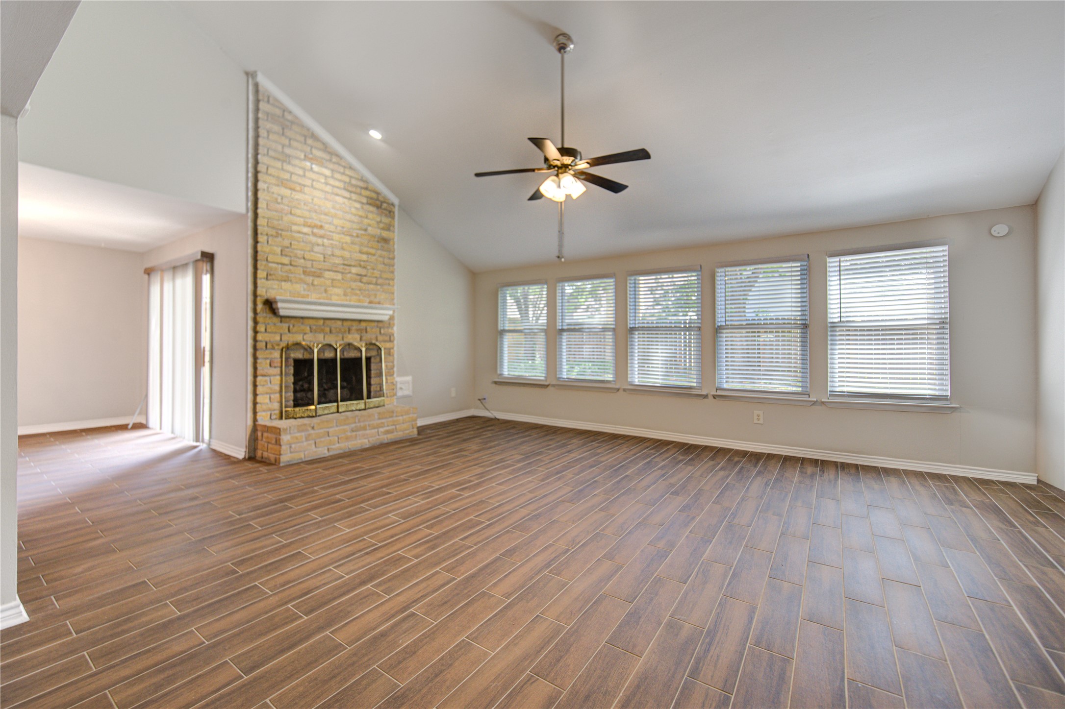 1063 Apache Falls Drive Property Photo 5