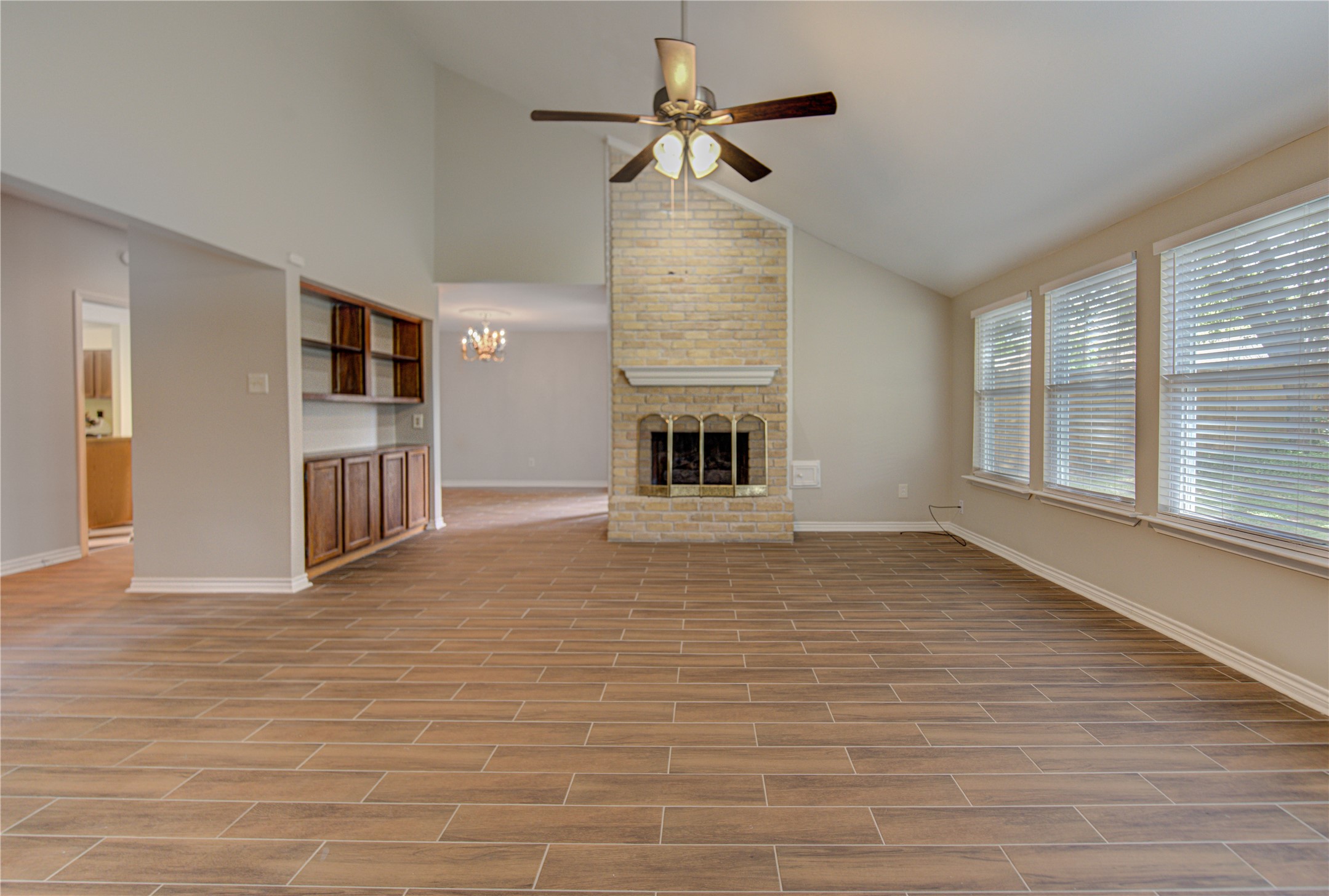 1063 Apache Falls Drive Property Photo 6