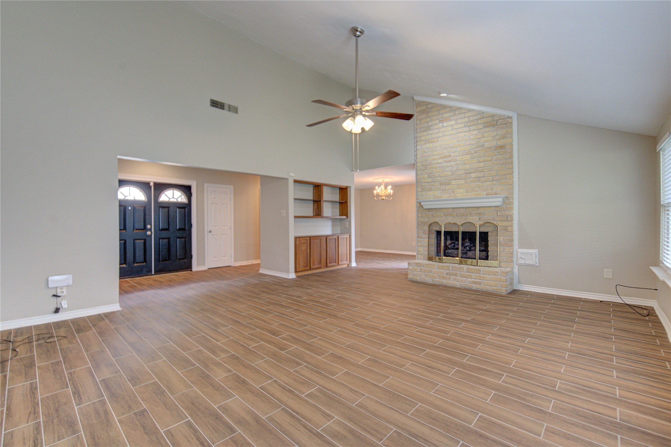 1063 Apache Falls Drive Property Photo 7