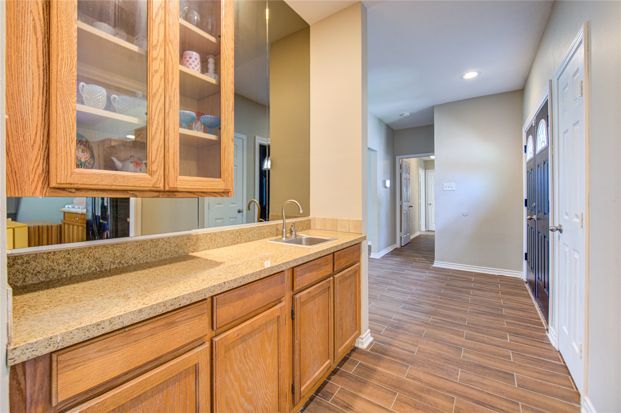 1063 Apache Falls Drive Property Photo 9