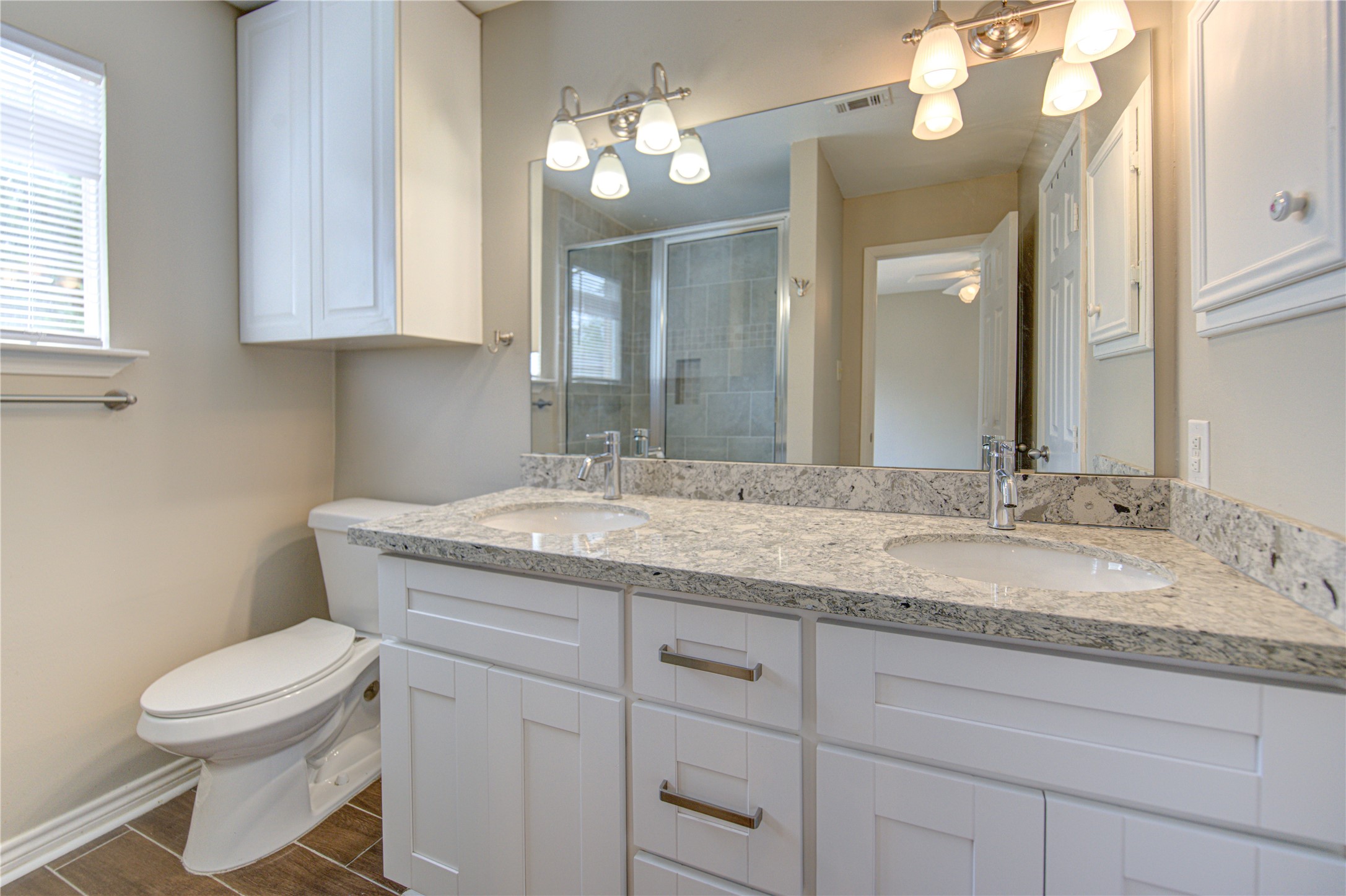 1063 Apache Falls Drive Property Photo 11