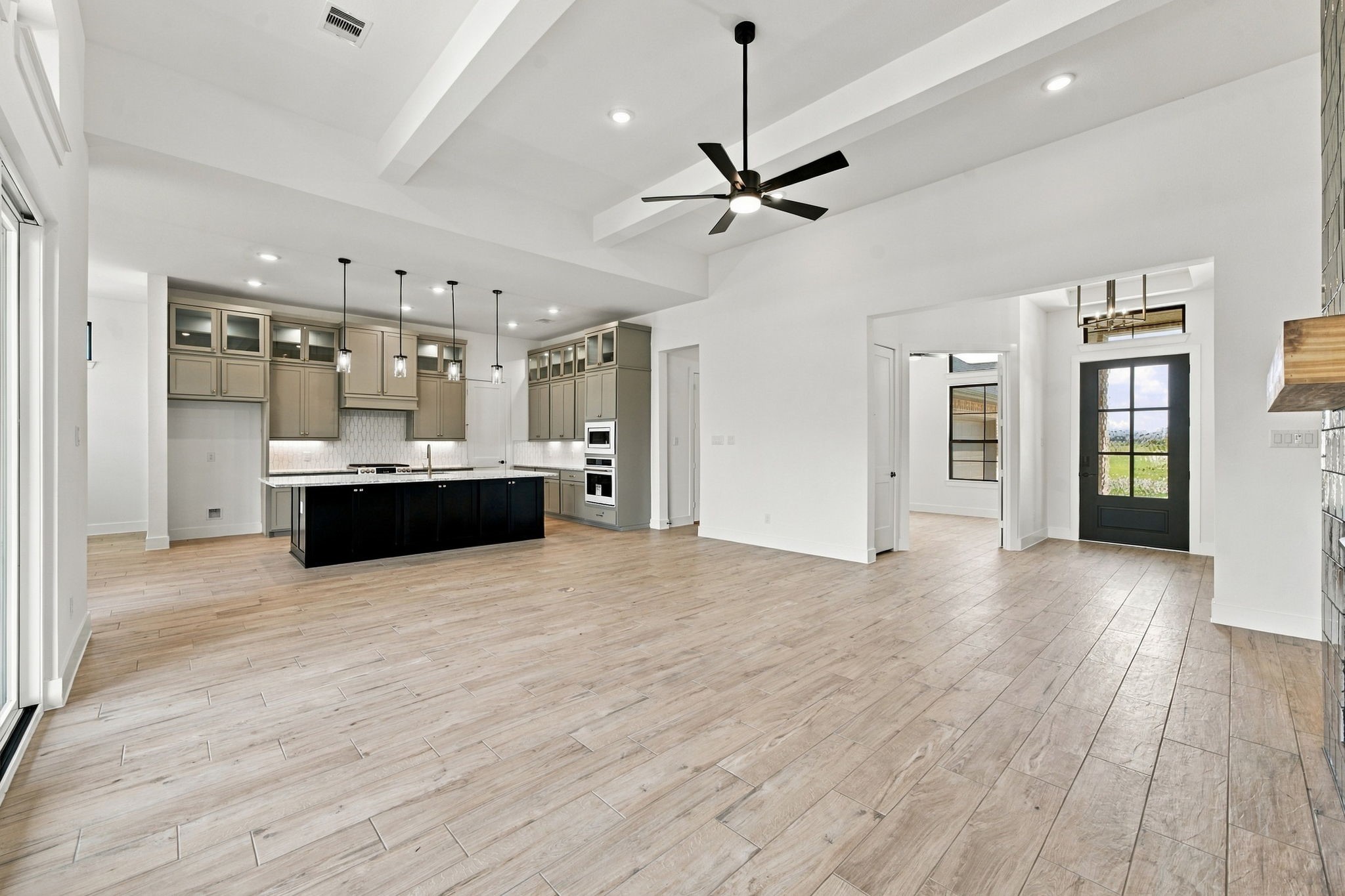 12055 Lake View Boulevard Property Photo 20