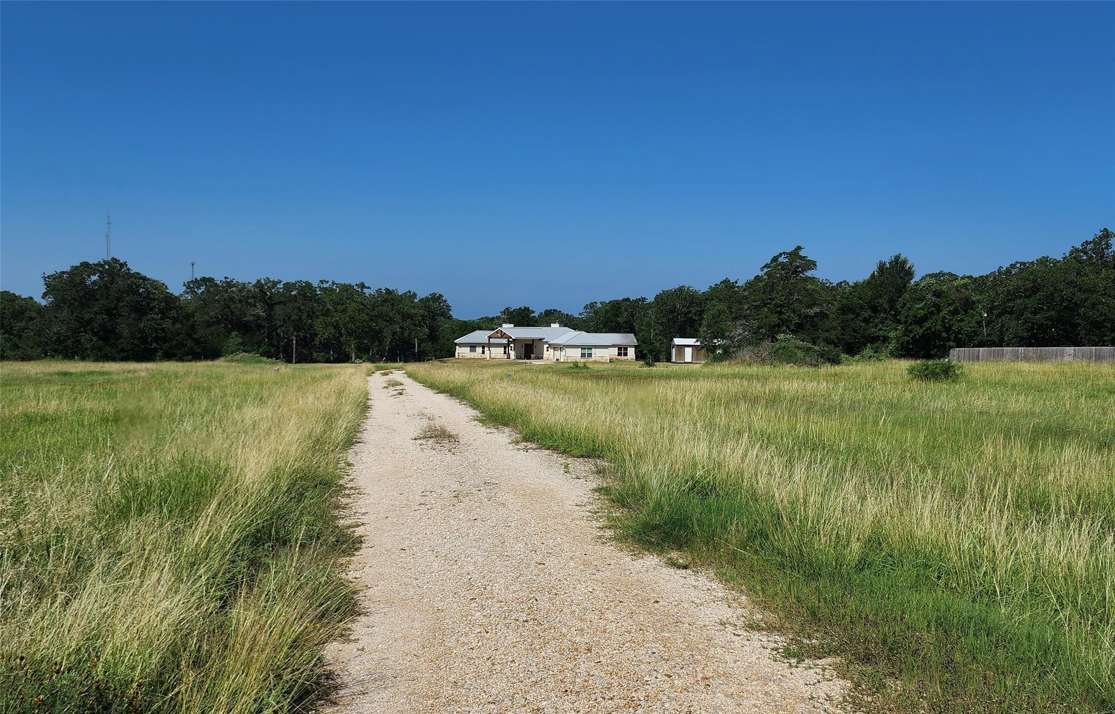 145 State Loop 92 Property Photo 3