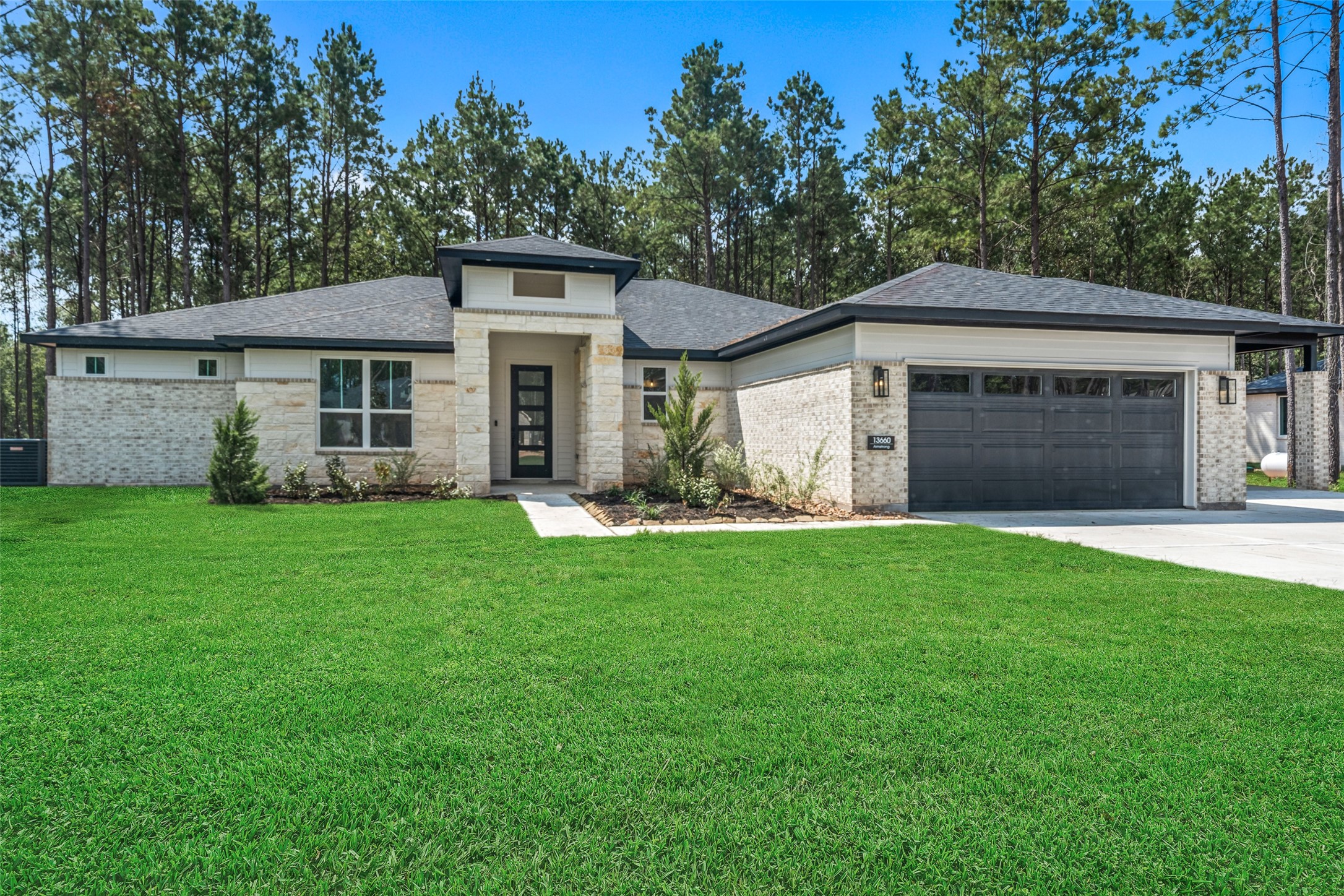 13660 Armstrong Street Property Photo 1