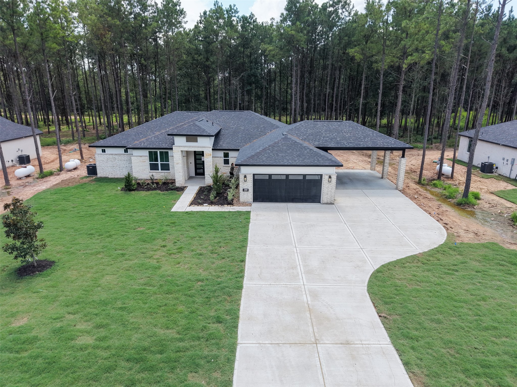 13660 Armstrong Street Property Photo 3
