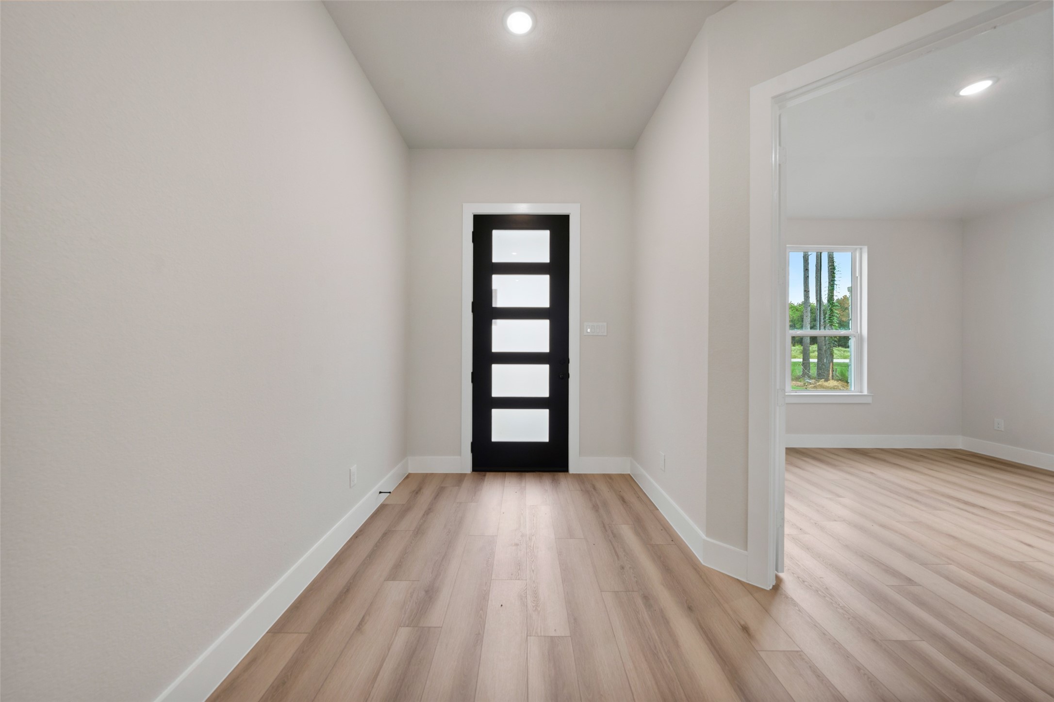 13660 Armstrong Street Property Photo 6
