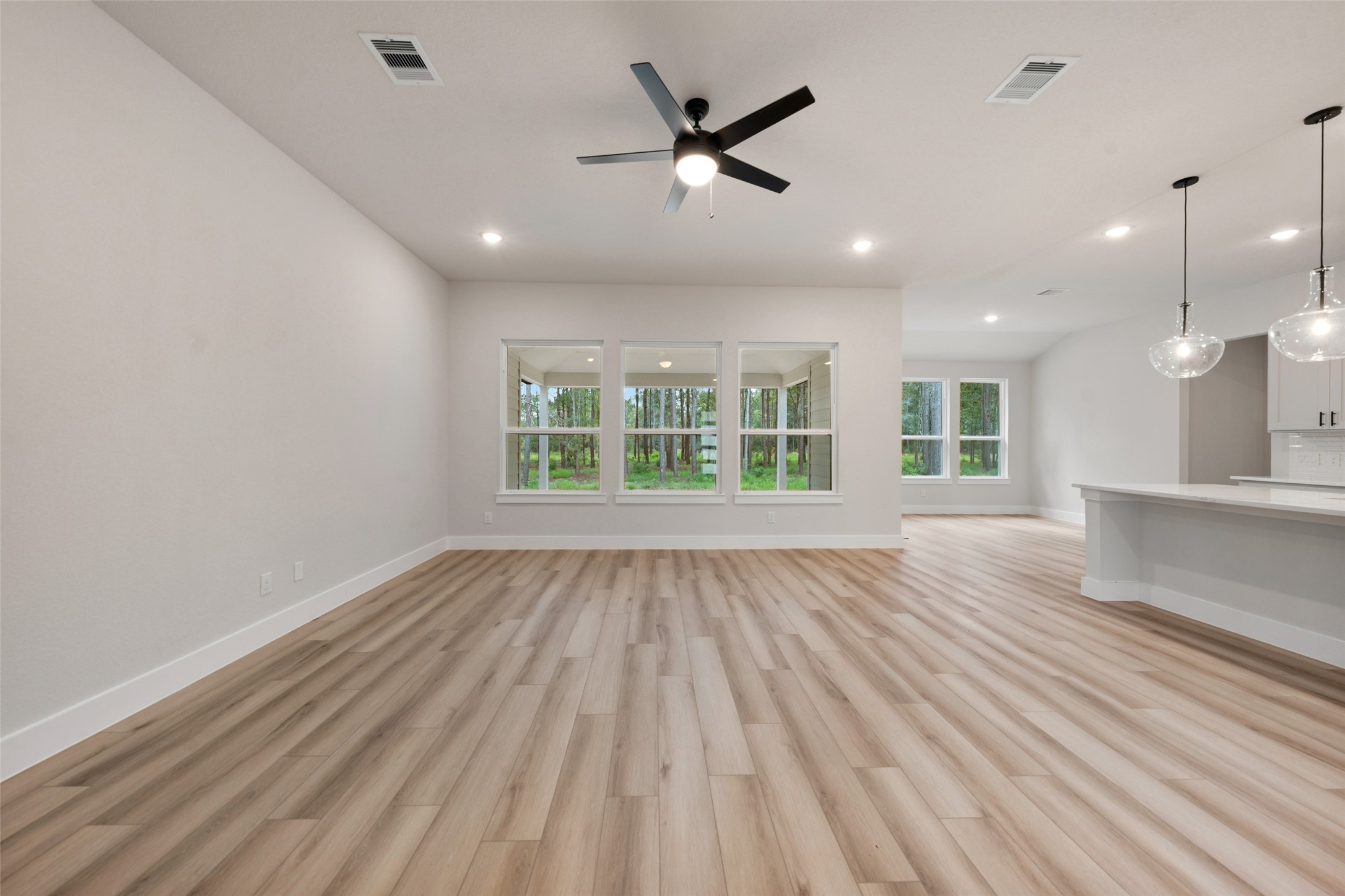 13660 Armstrong Street Property Photo 18