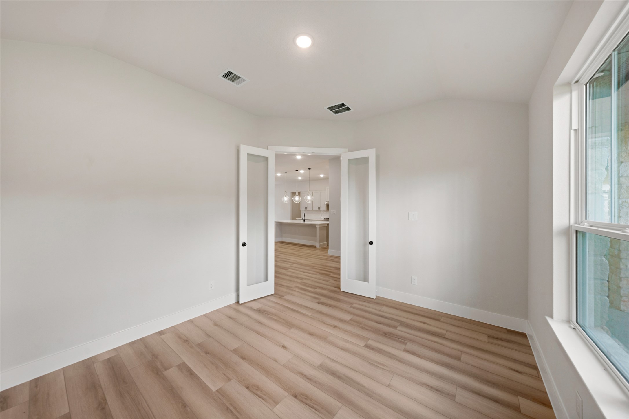 13660 Armstrong Street Property Photo 20