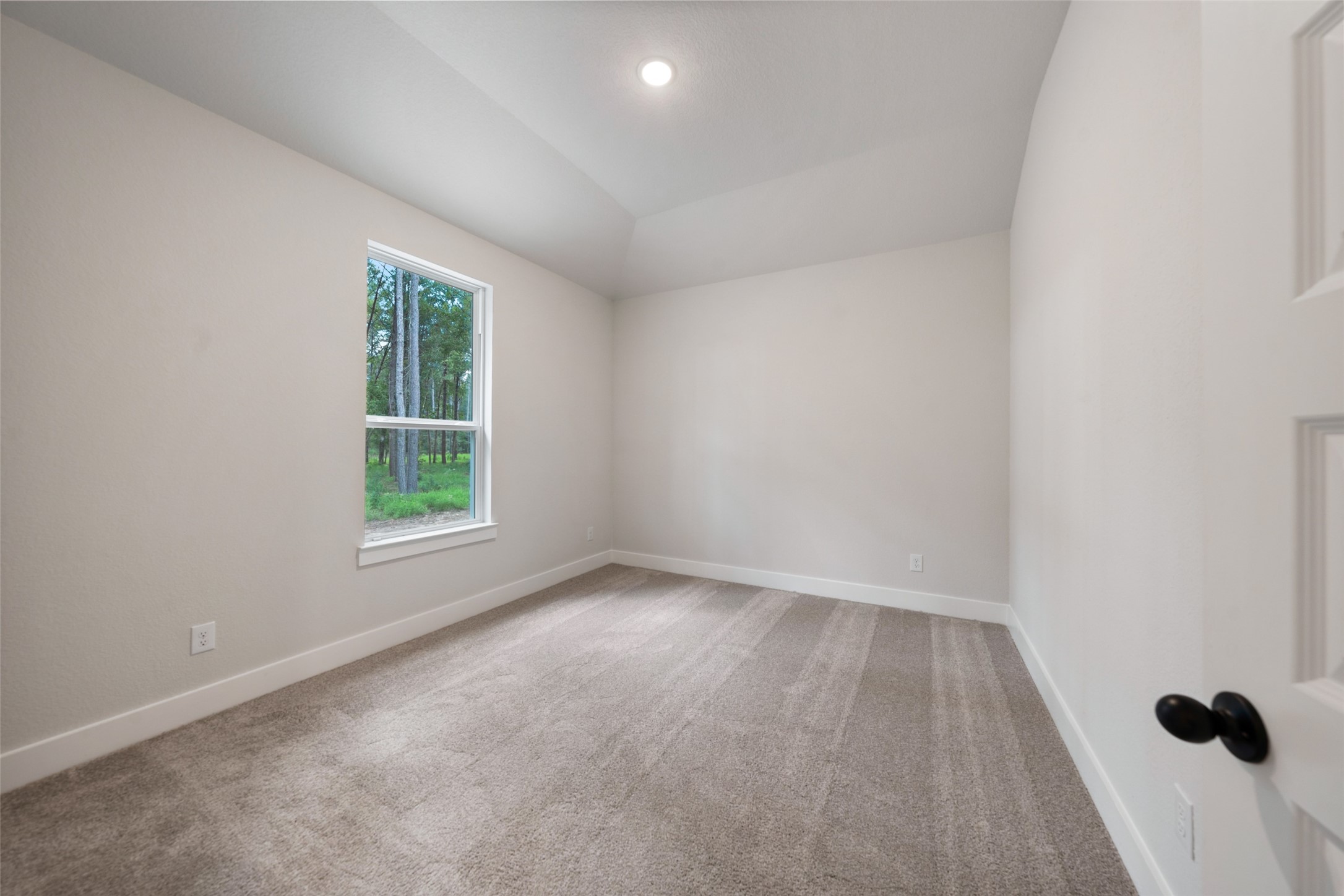 13660 Armstrong Street Property Photo 27