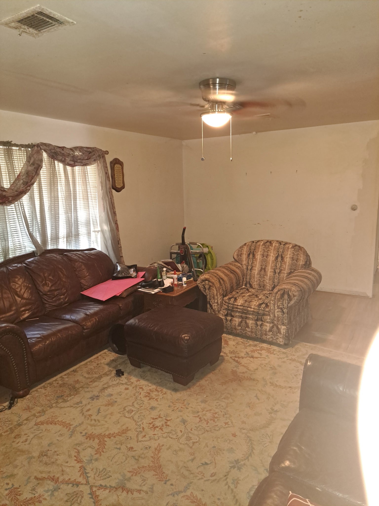 102 Amanda Street Property Photo 3