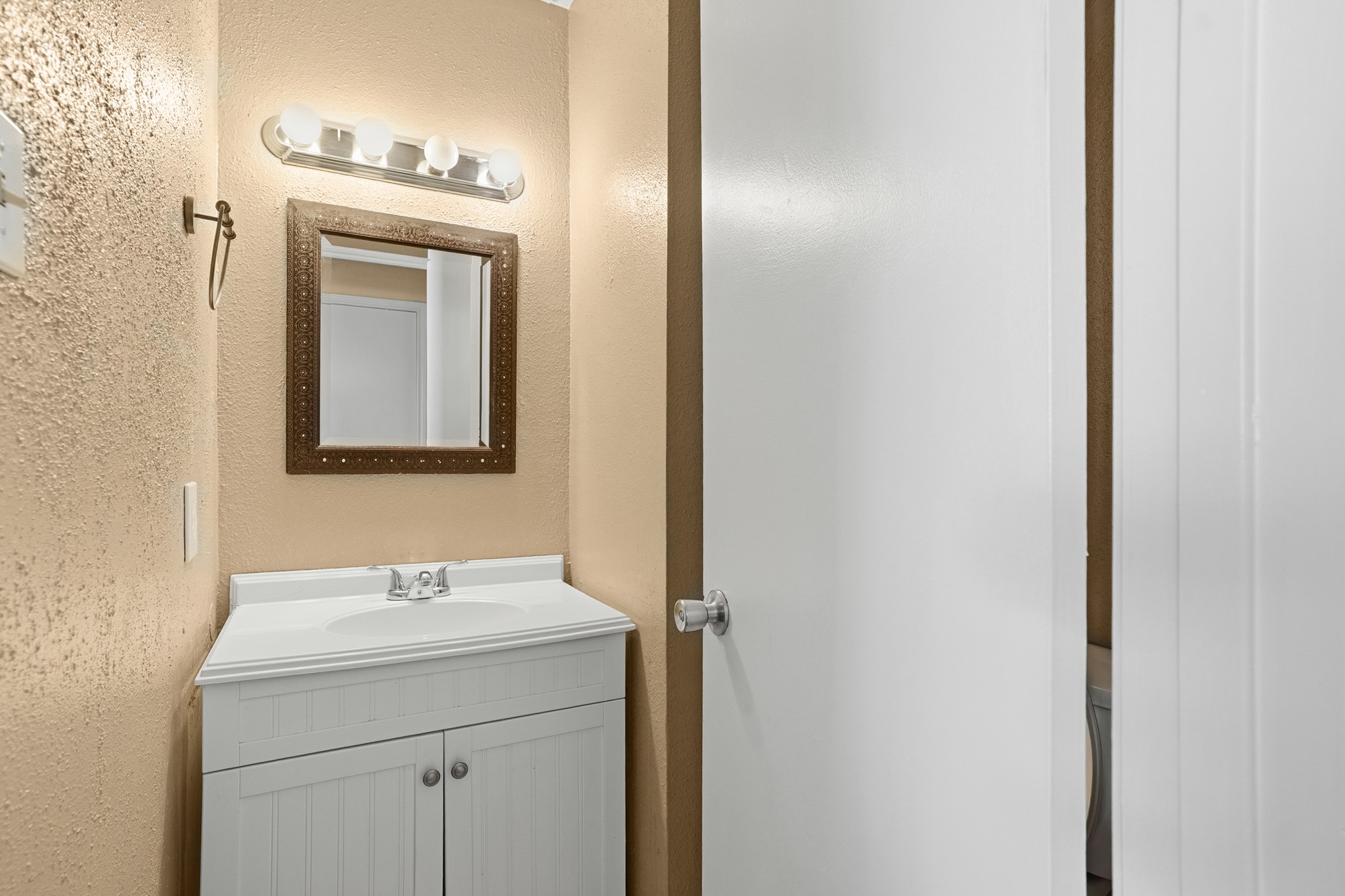 17603 Crestline Road Property Photo 10