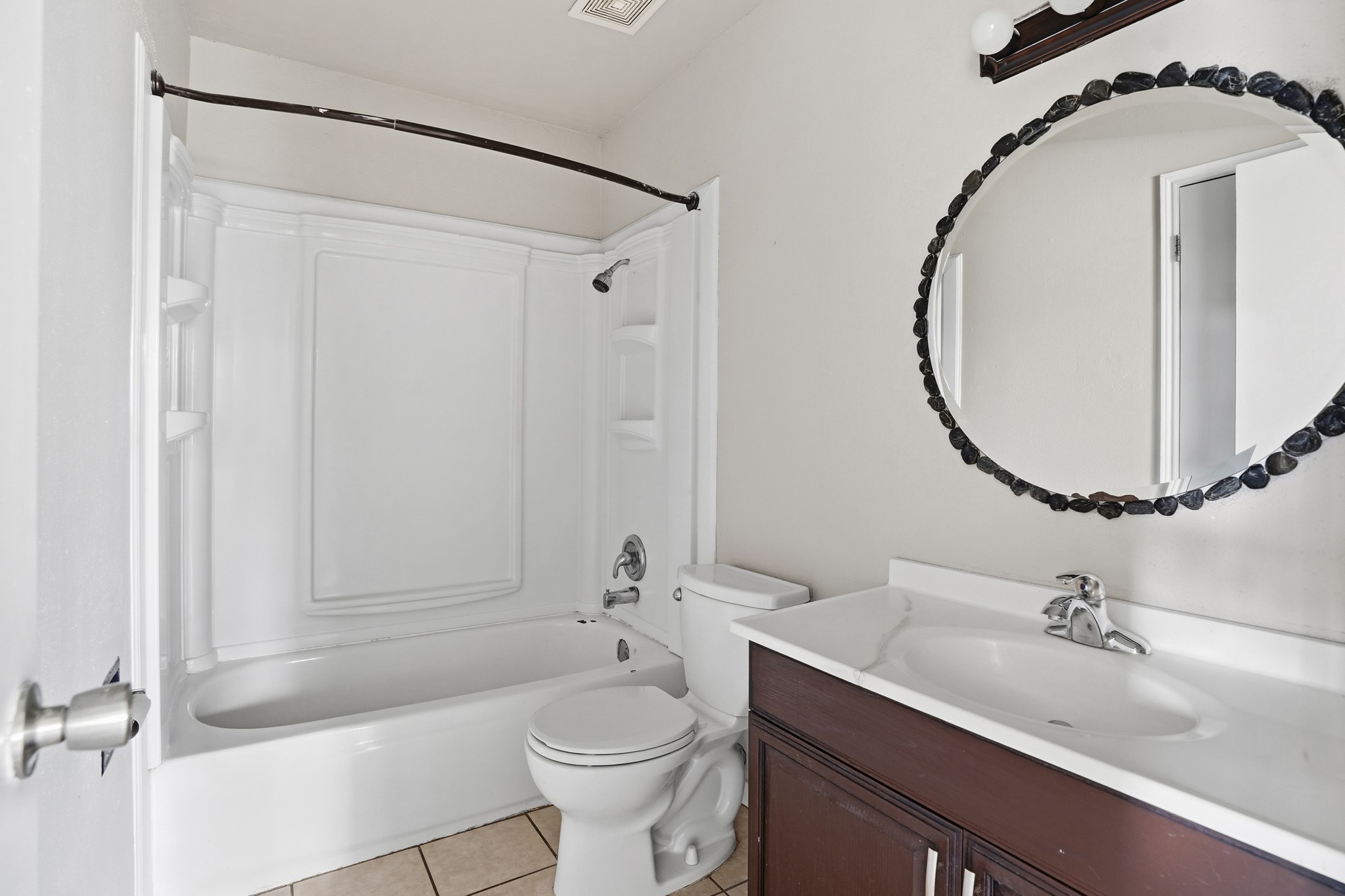 17603 Crestline Road Property Photo 17