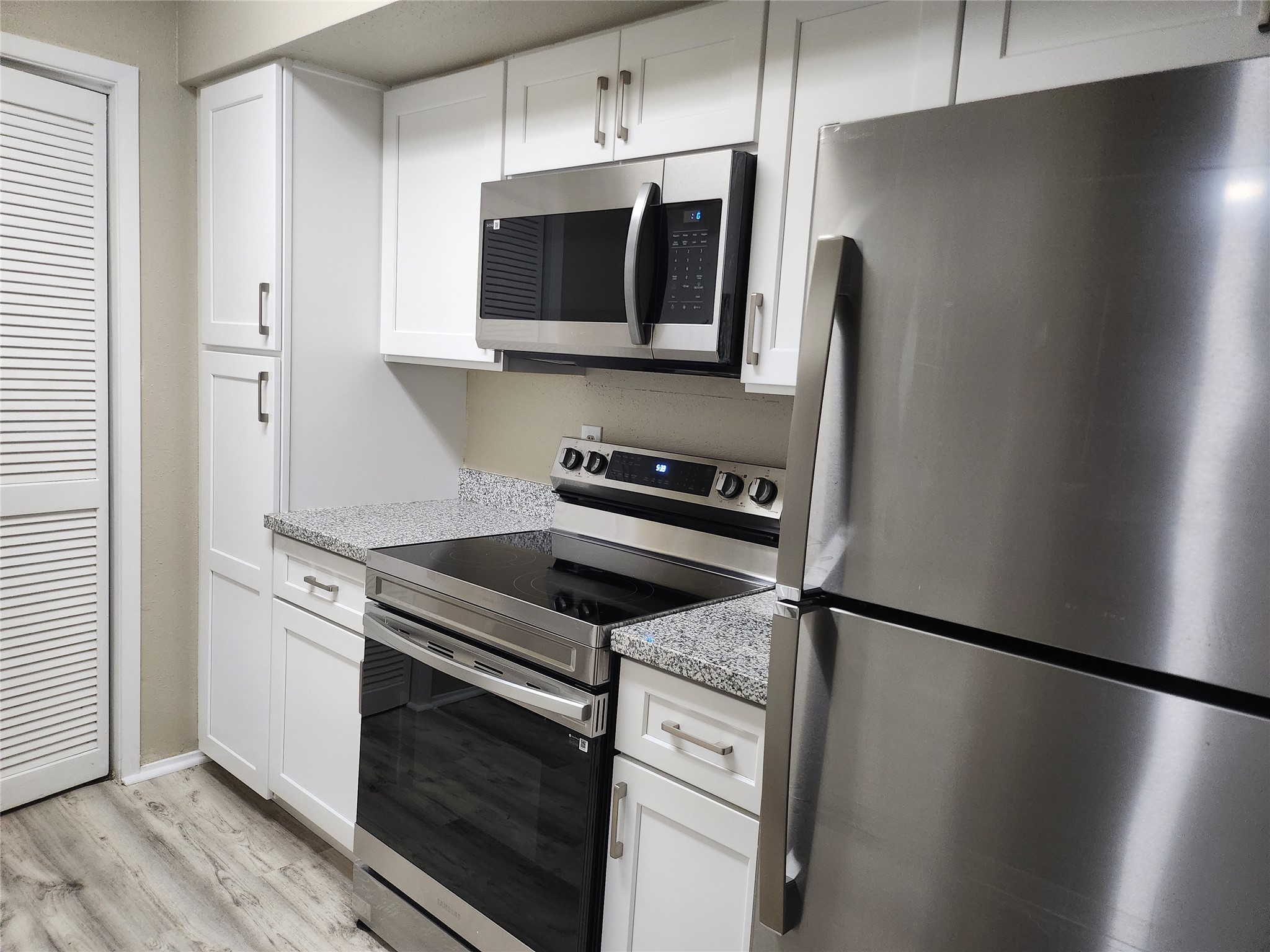 6602 Harbor Town Drive 408 Property Photo 12