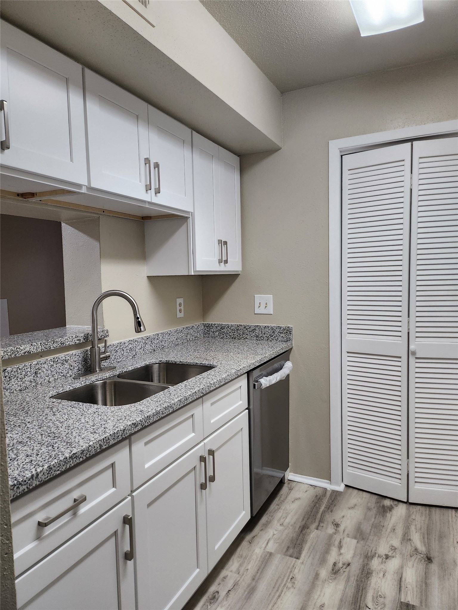 6602 Harbor Town Drive 408 Property Photo 13