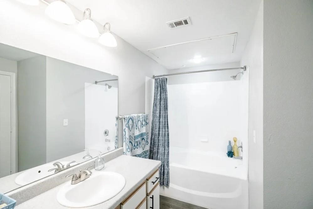 6710 Babcock Road 1216 Property Photo 8