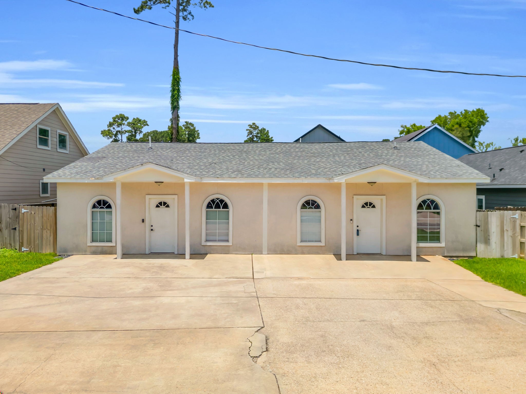16872 Kempwood Property Photo 1