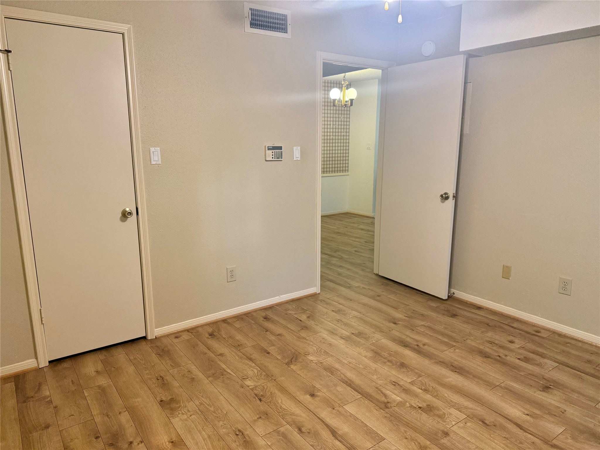2121 Hepburn Street 407 Property Photo 14