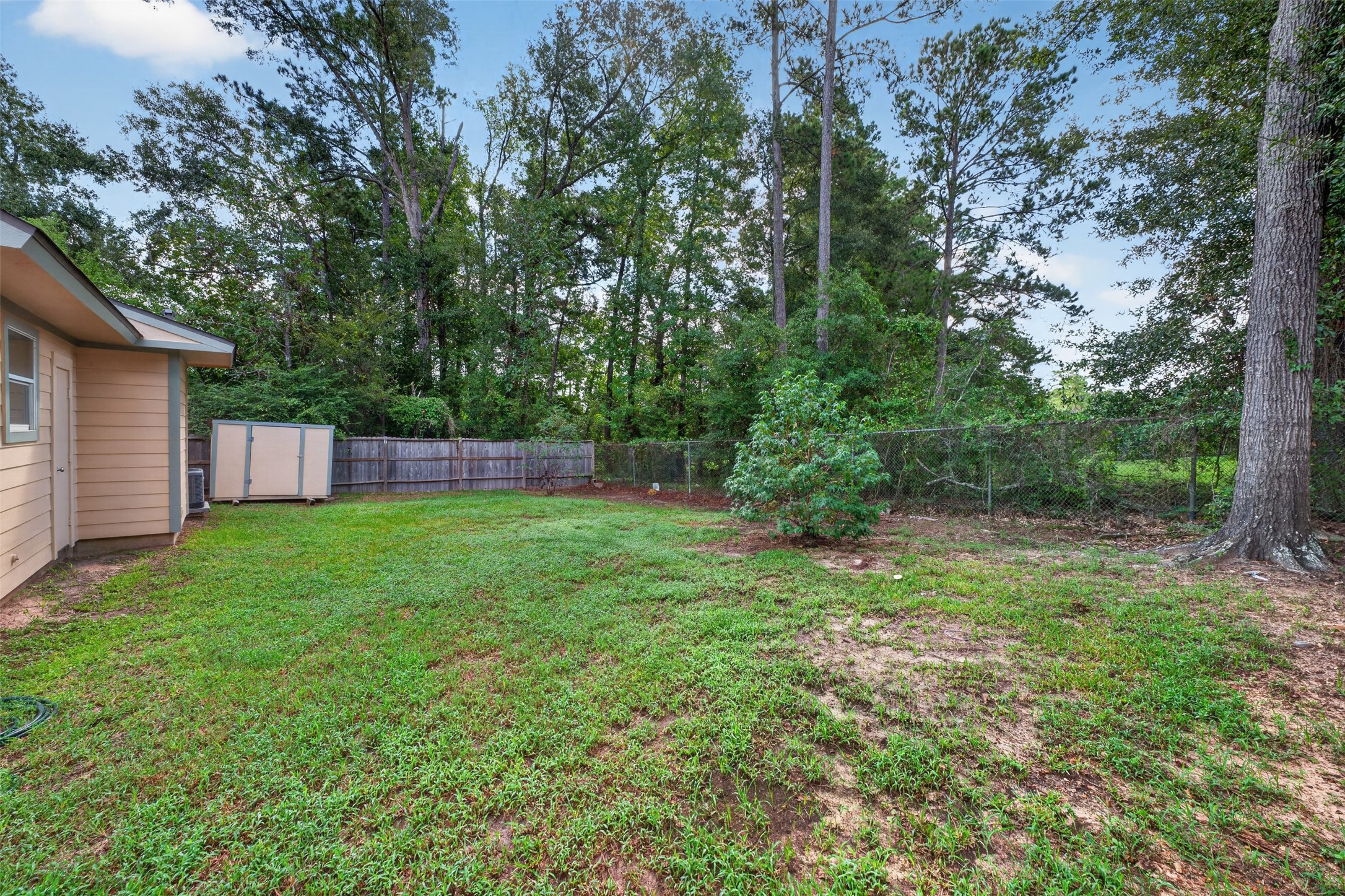 1122 Cedar Creek Drive Property Photo 16