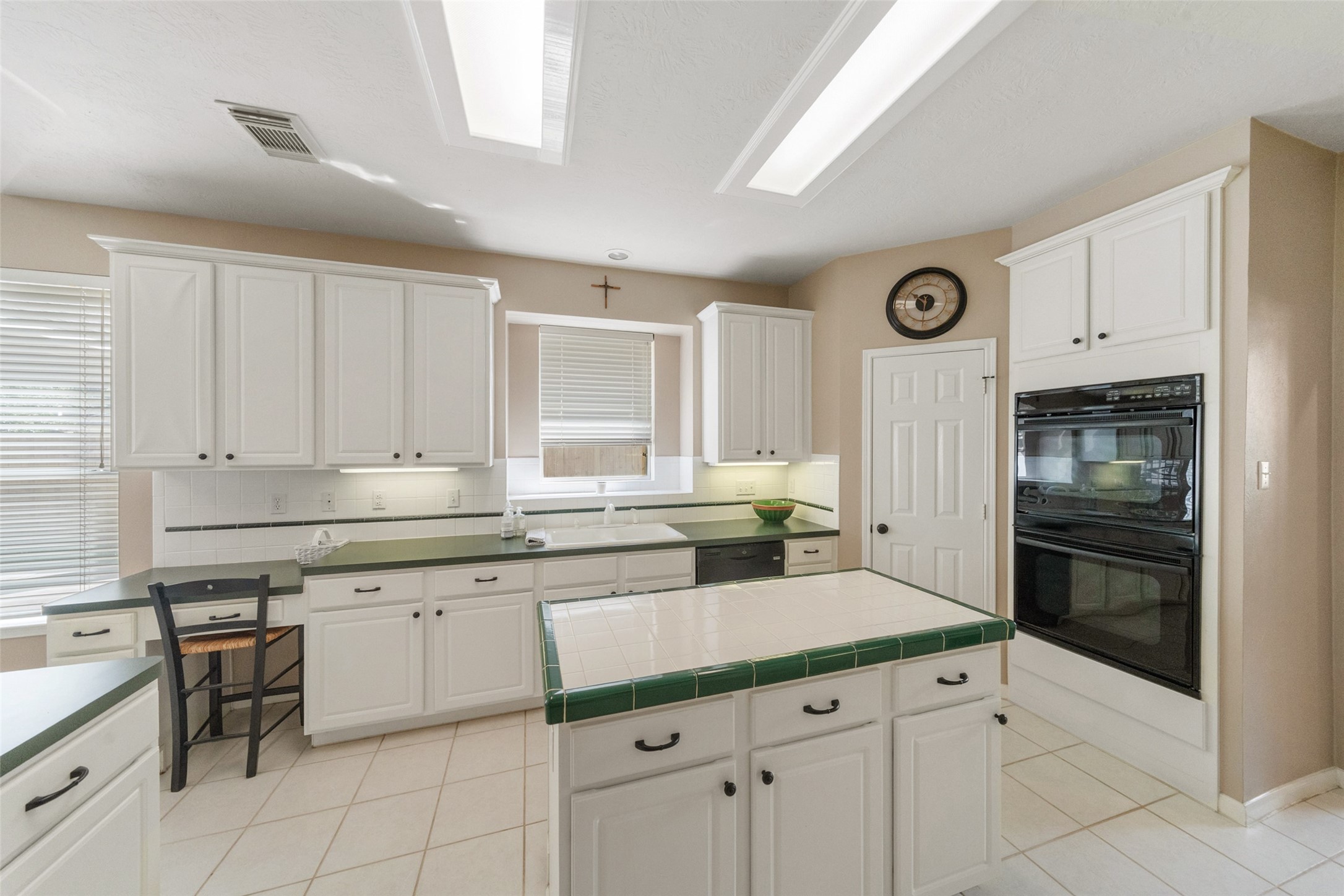 3422 Aldergrove Drive Property Photo 20